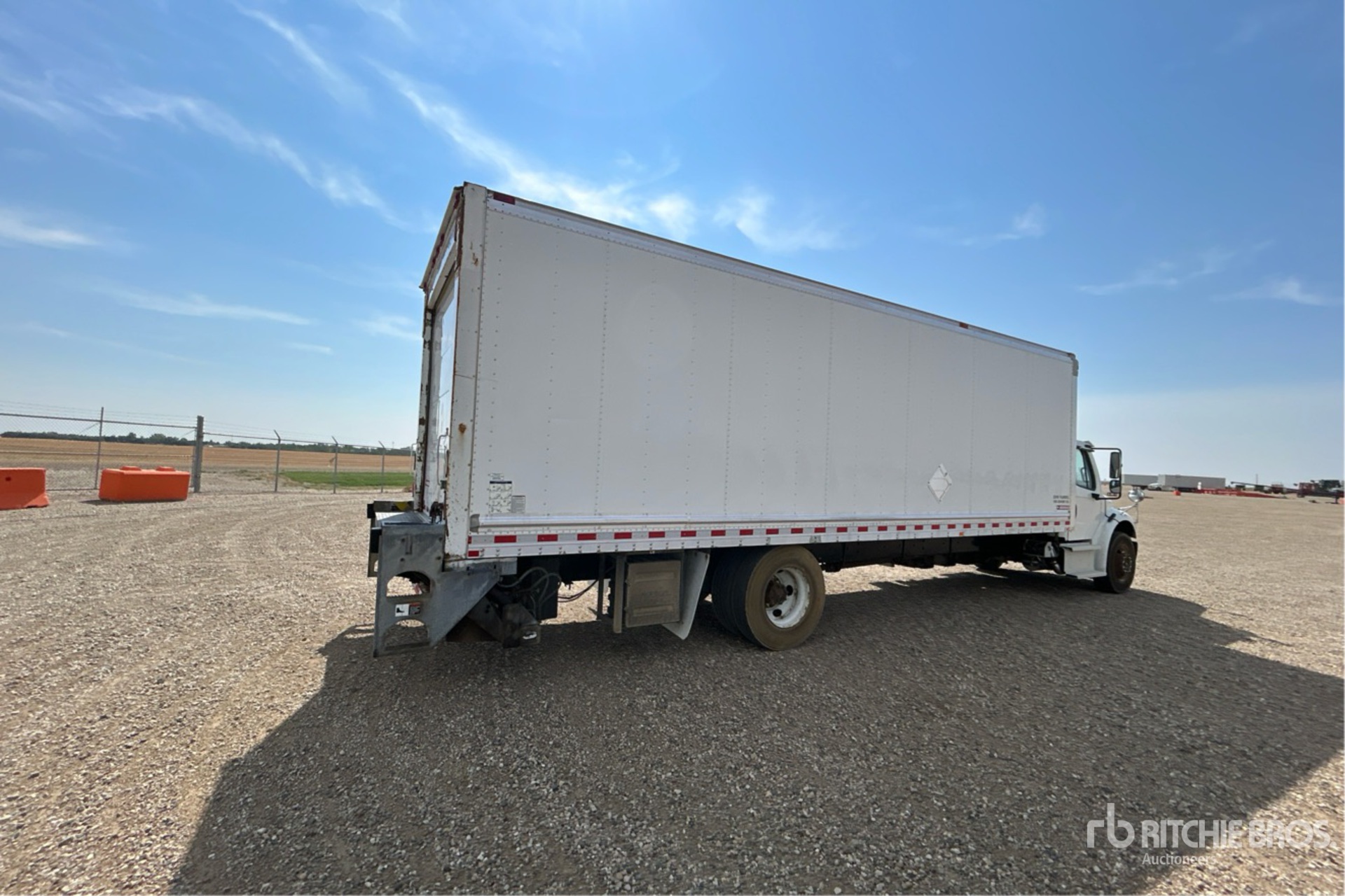 2016 Freightliner M2 106