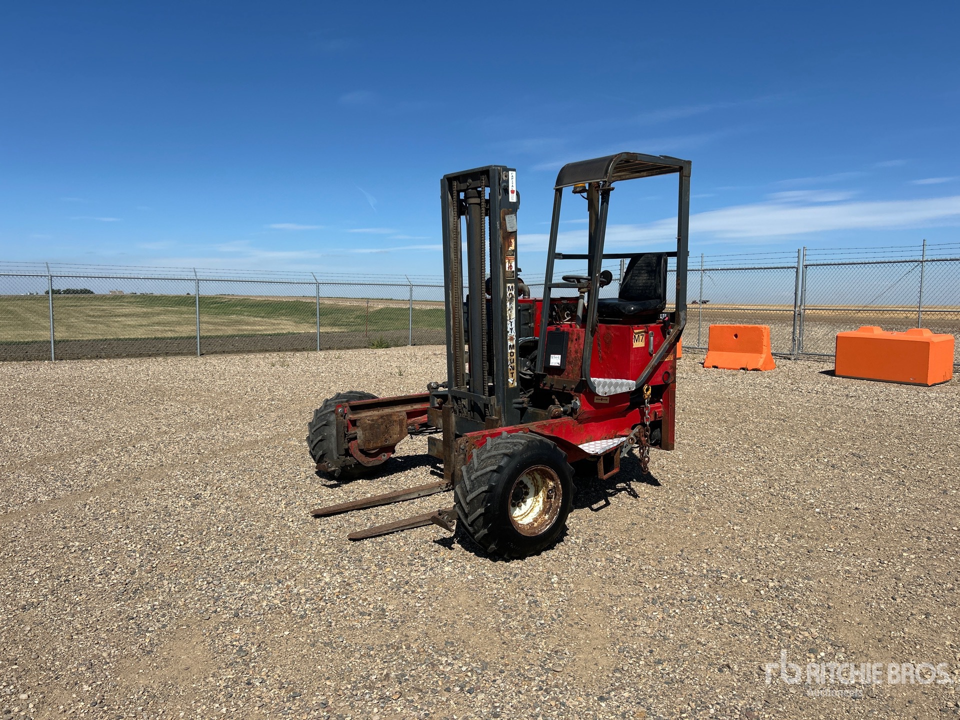 2005 Moffett M750.3N