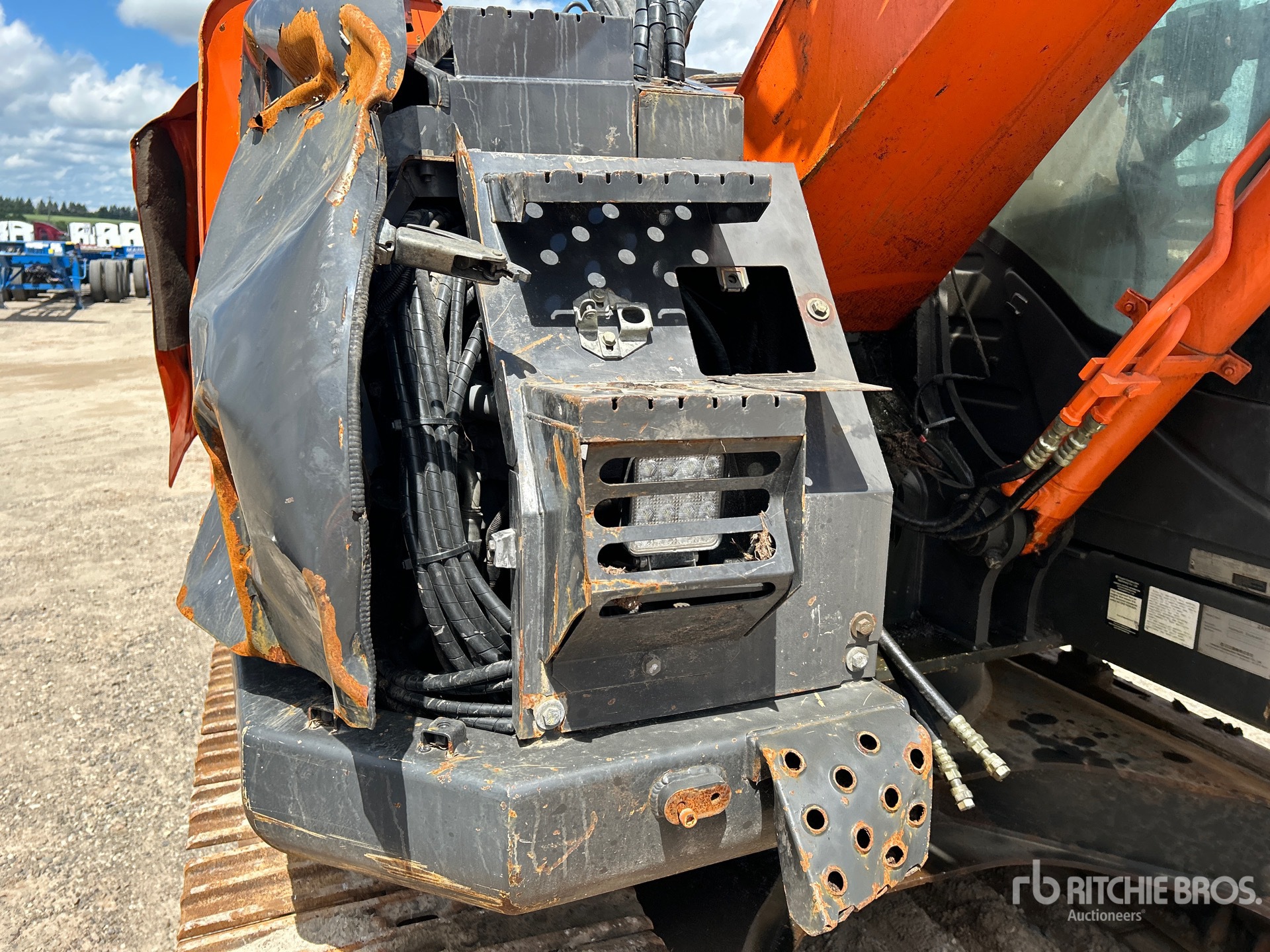 2015 Hitachi ZX160LC-5