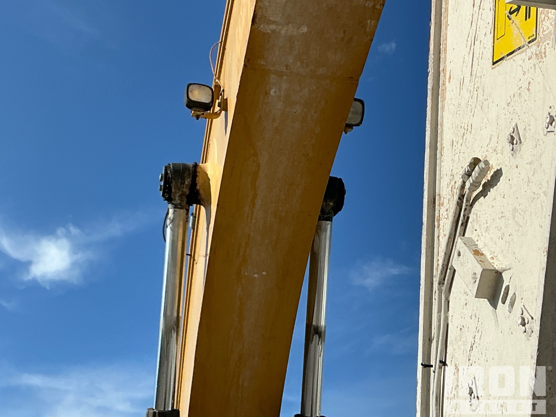 2017 Caterpillar 349F L