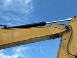 Hydraulics with Stick Cylinder