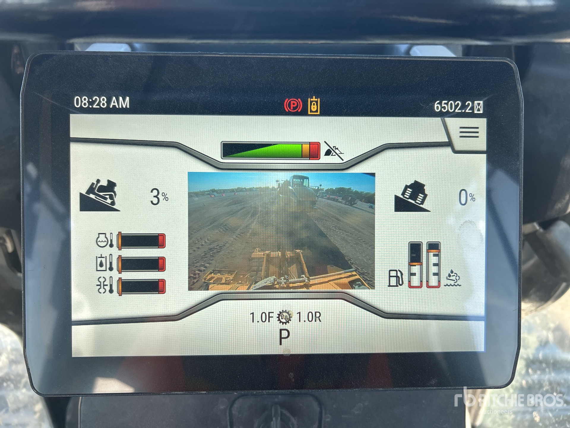 2022 Caterpillar D5