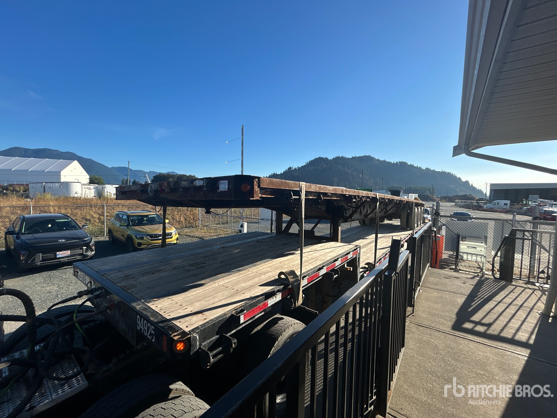 2013 Manac 53 FT TRI/A