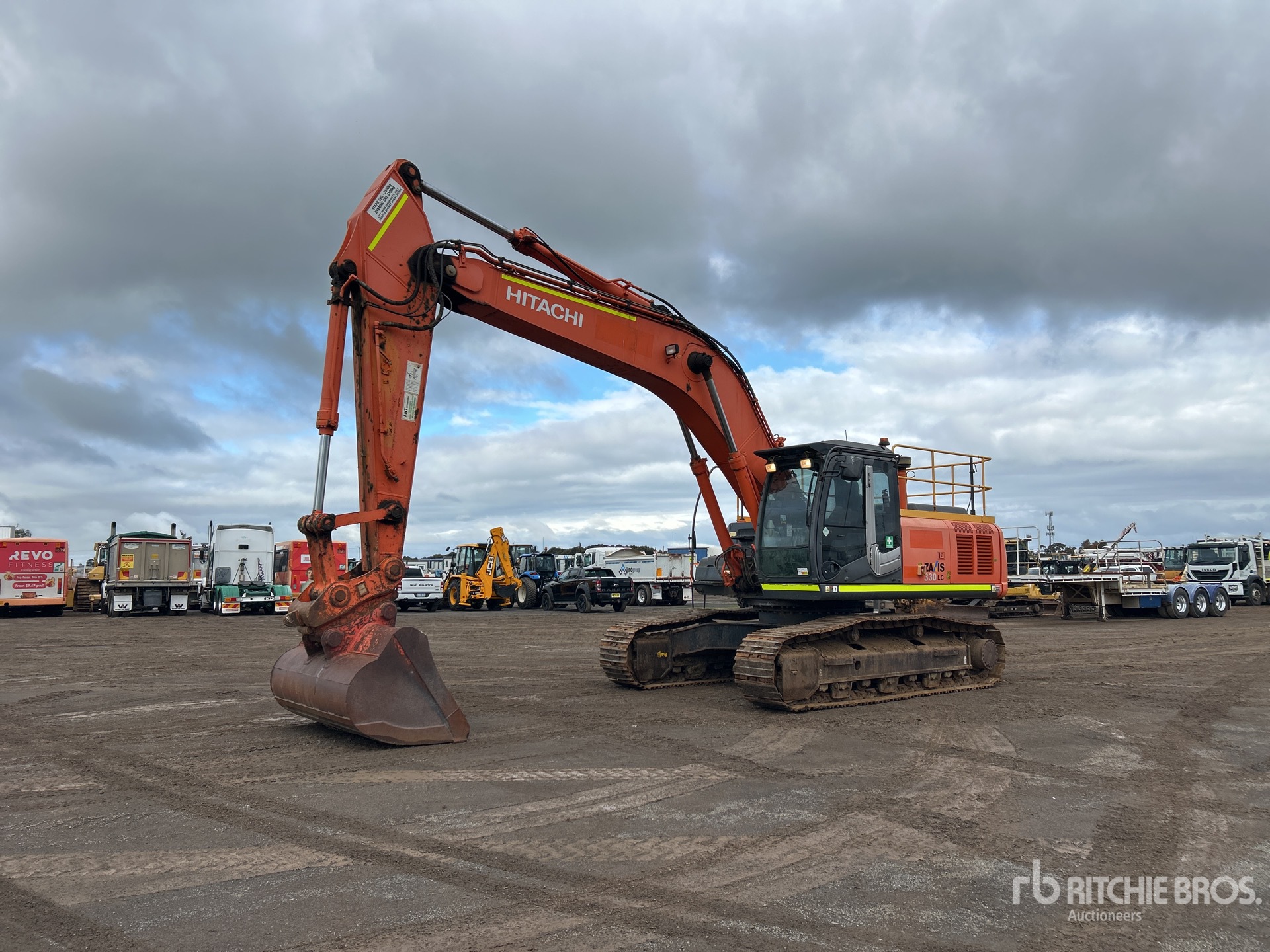 Hitachi ZX330LC