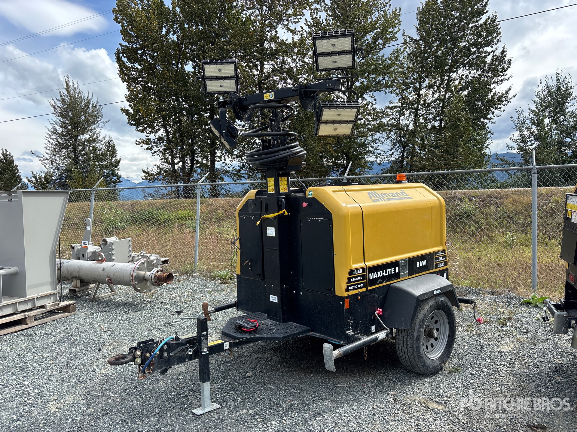 Photo of 2022 Allmand MAXI-LITE II
