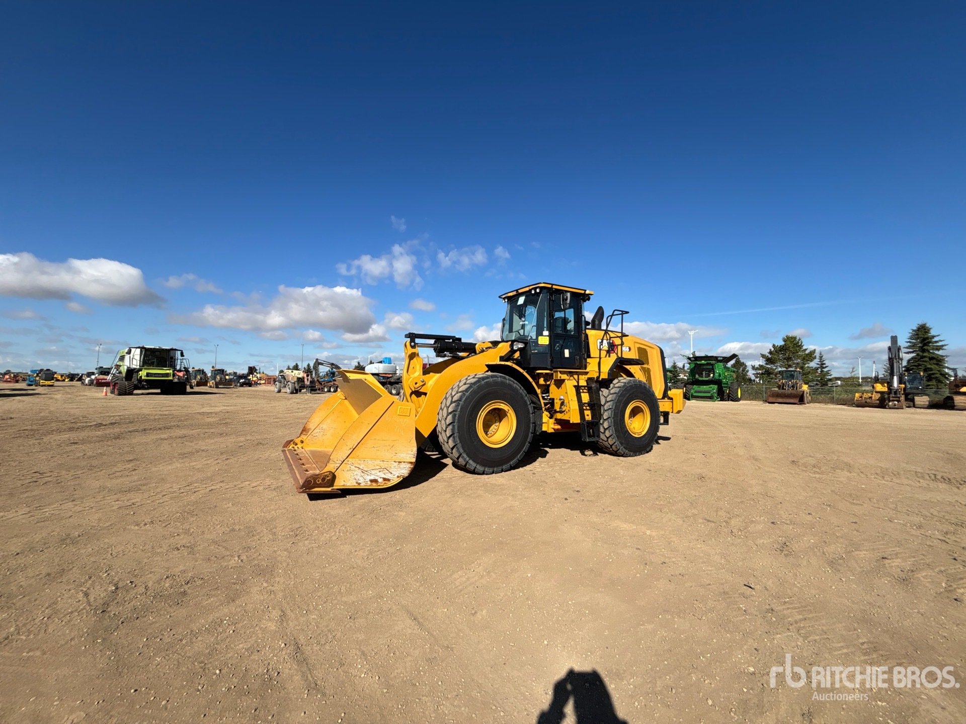 2025 Caterpillar 966