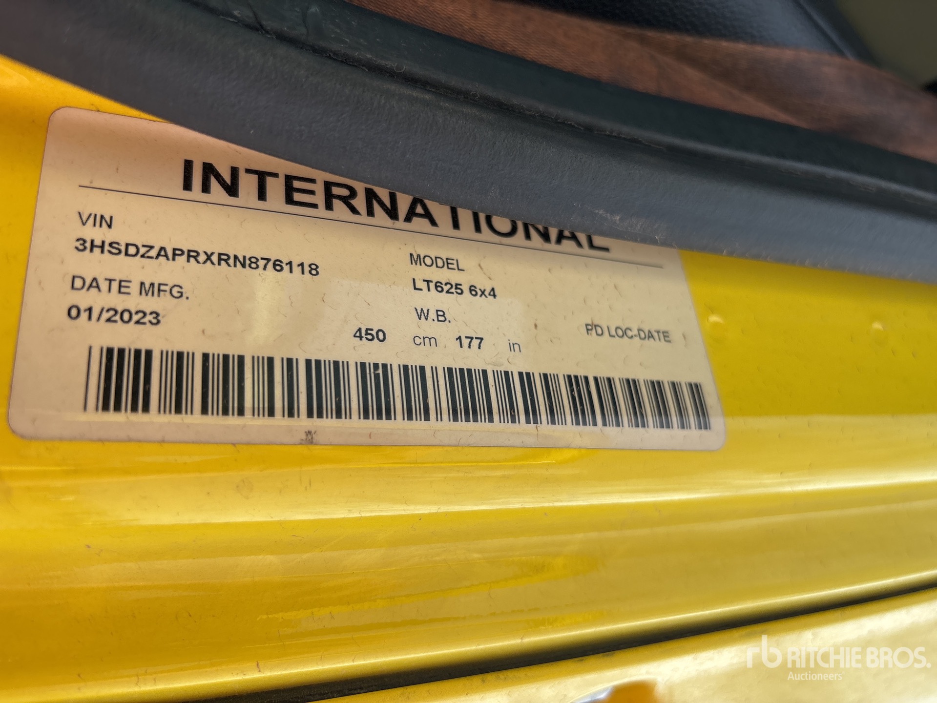 2023 International LT625
