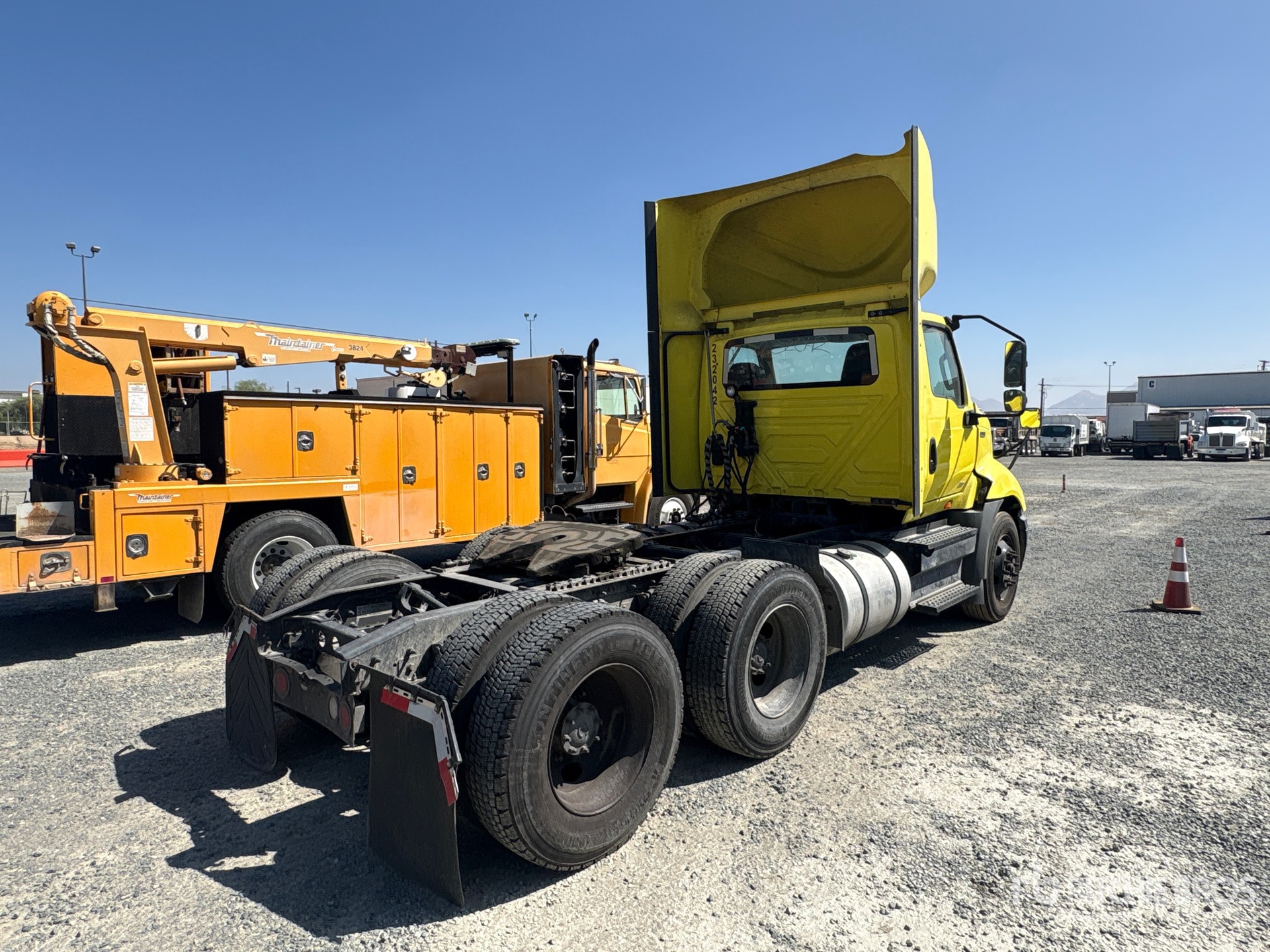 2023 International RH613
