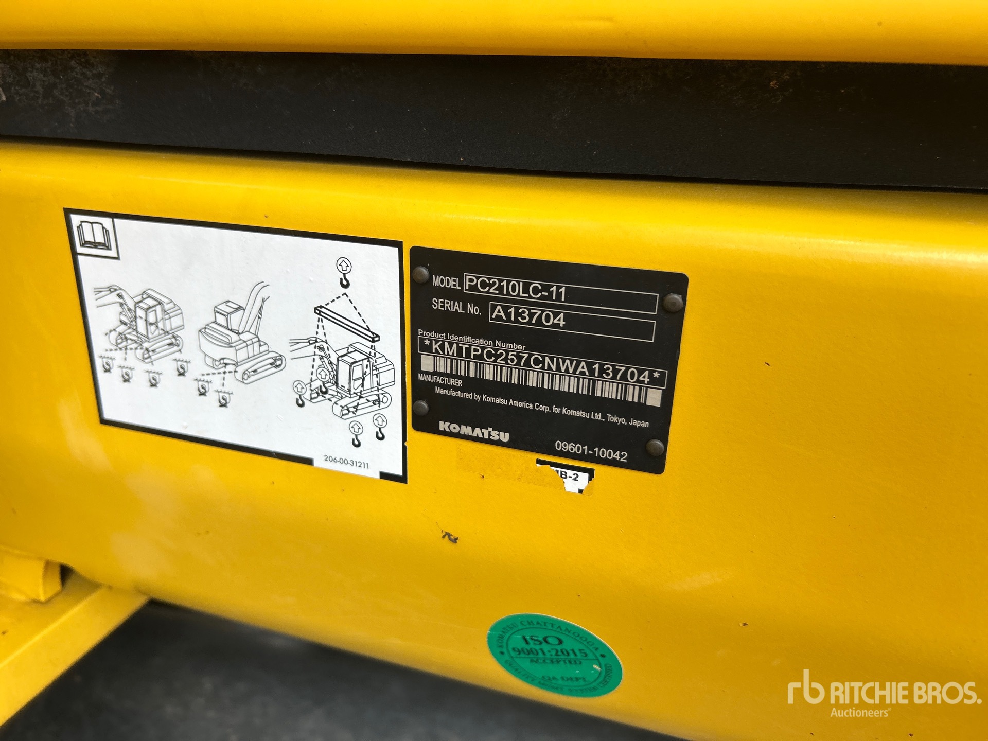 2022 Komatsu PC210LC-11
