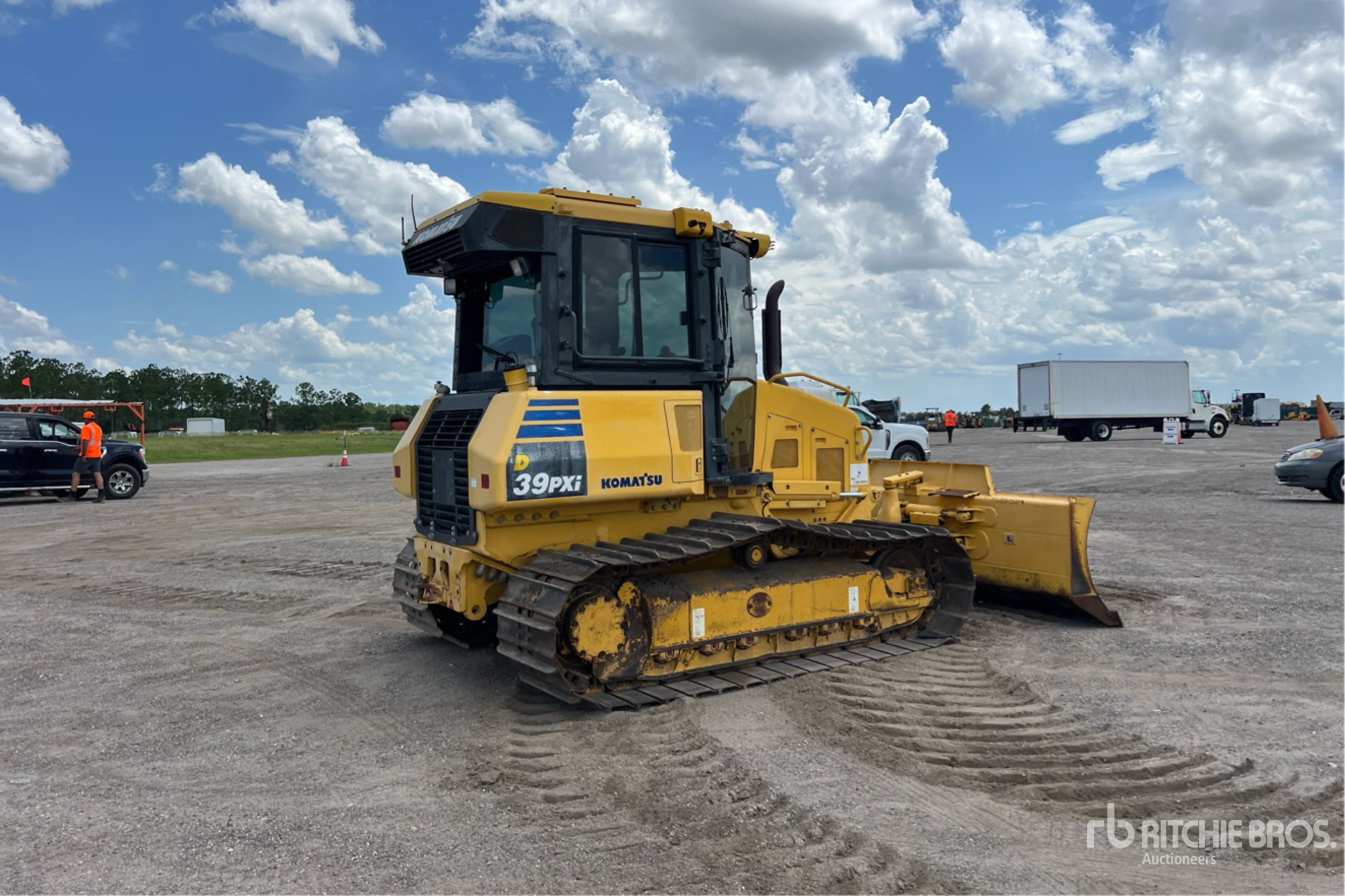 2014 Komatsu D39PXI-23