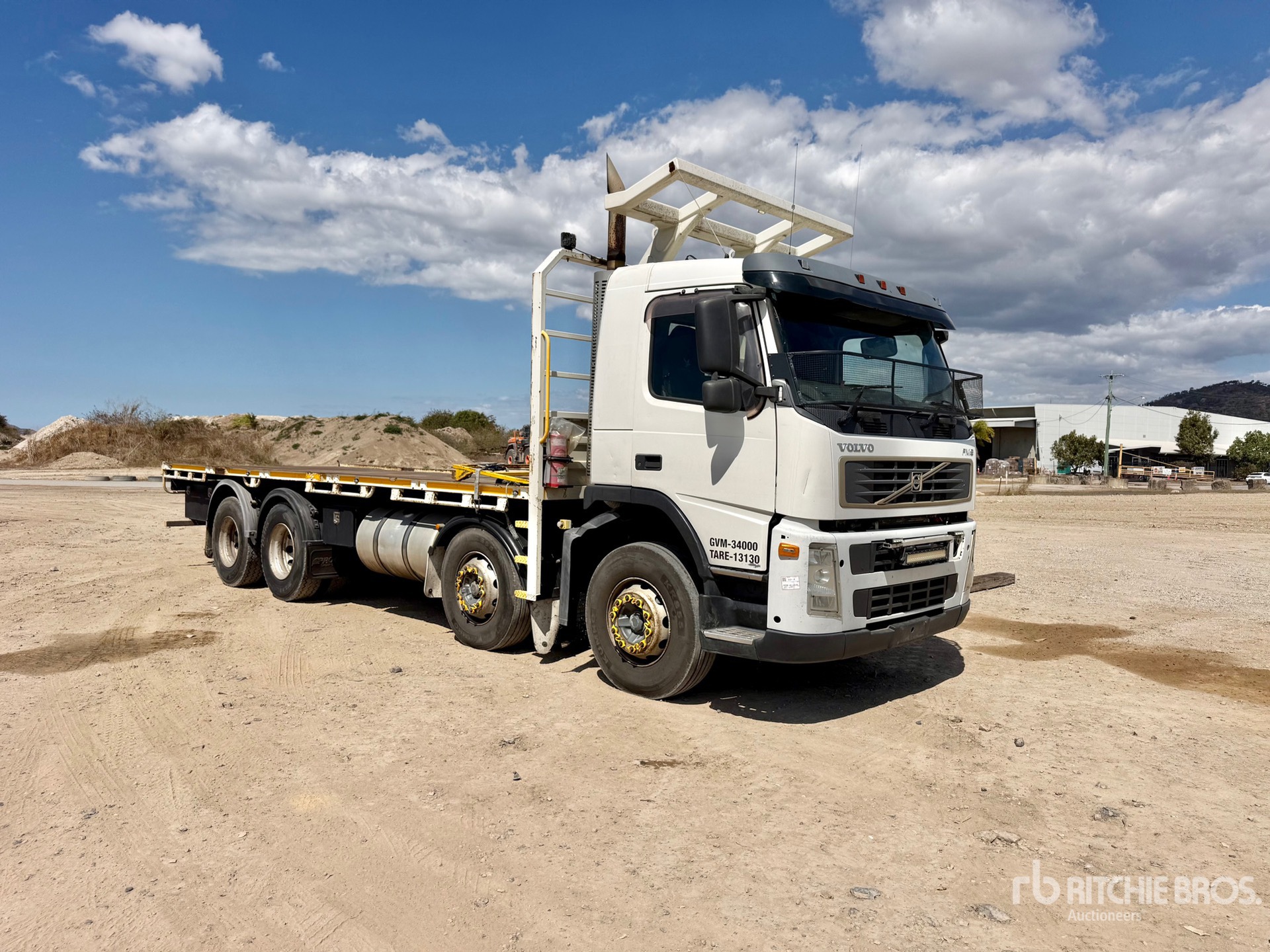 2005 Volvo FM9