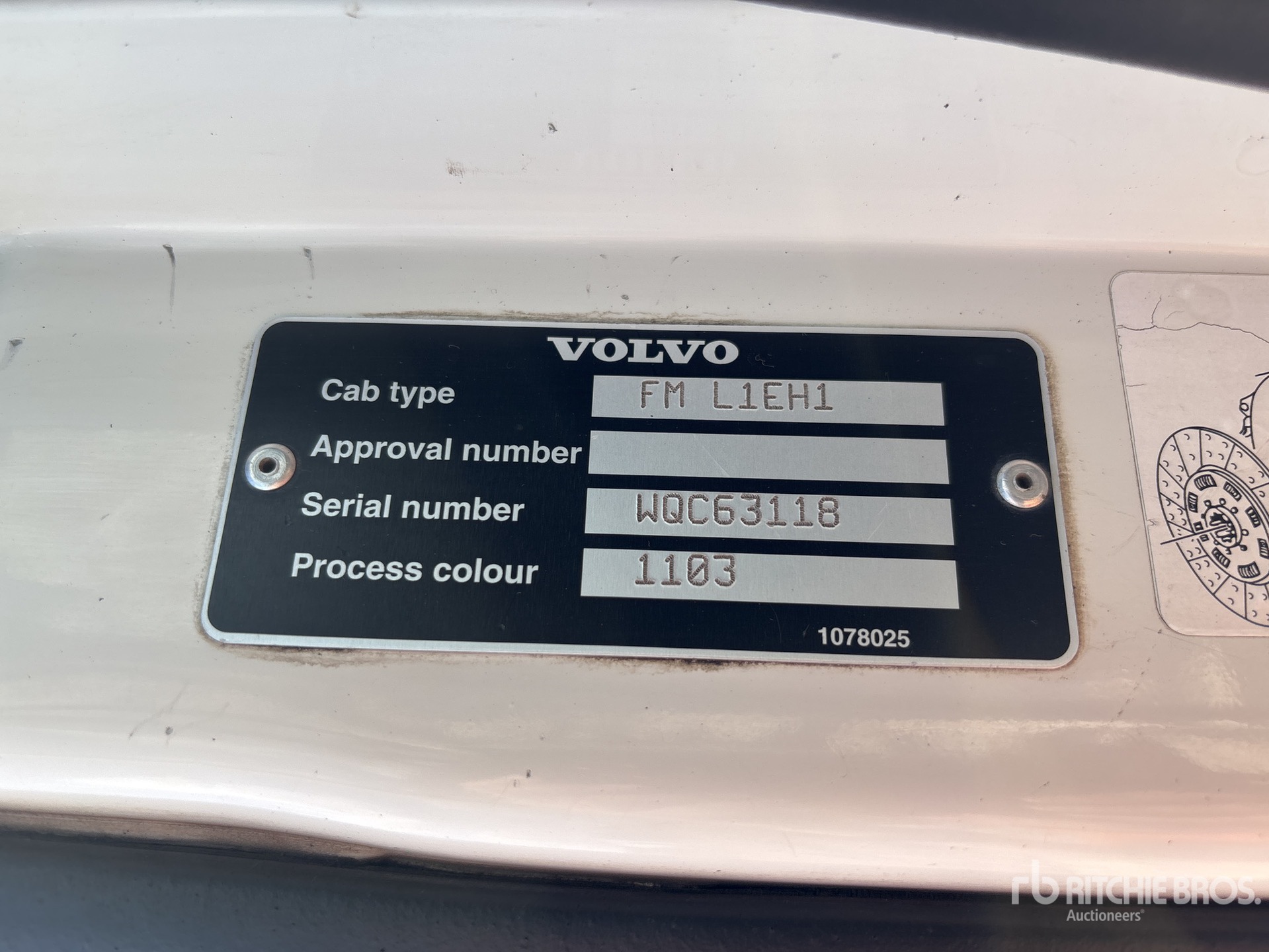 2005 Volvo FM9