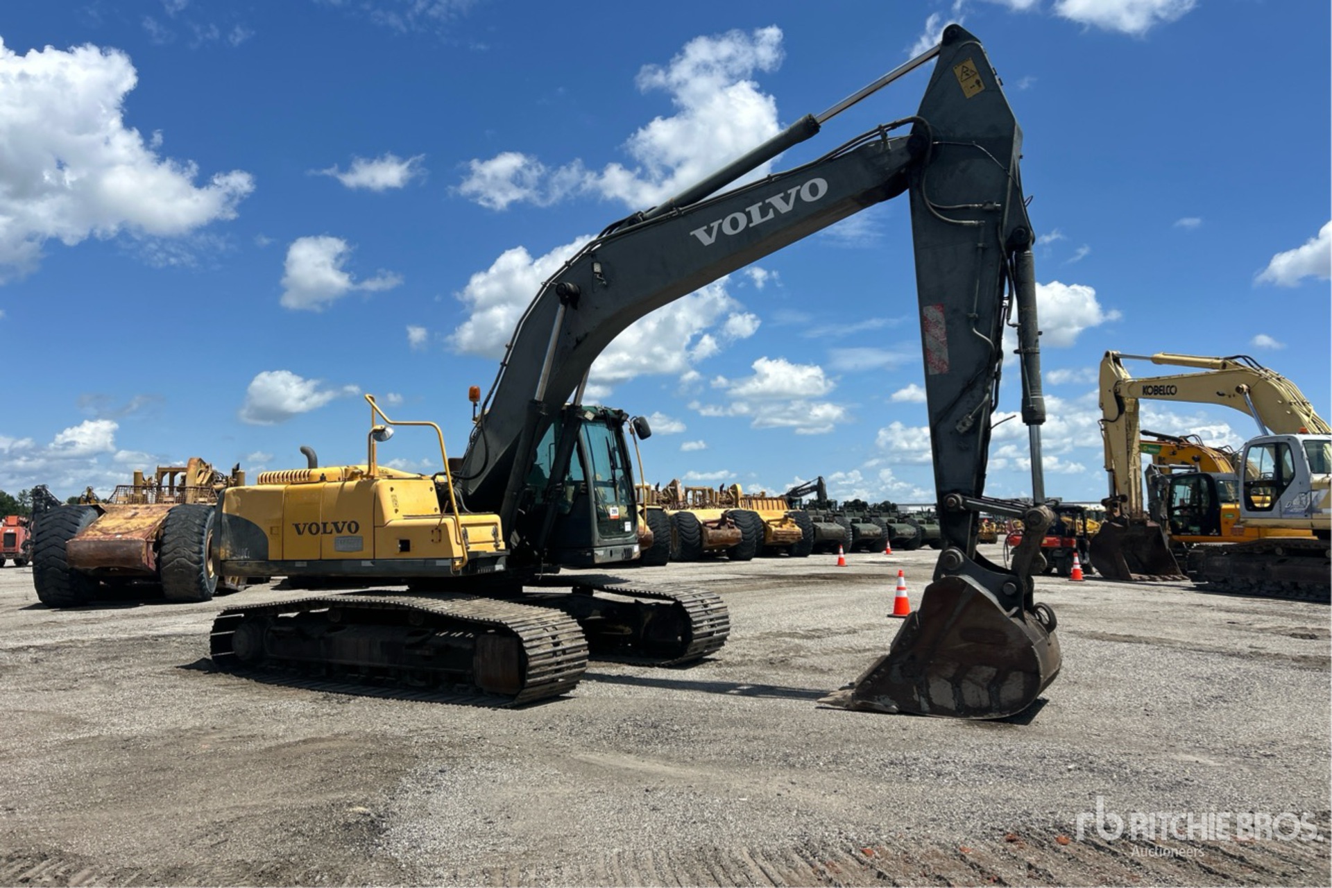 2007 Volvo EC240CL