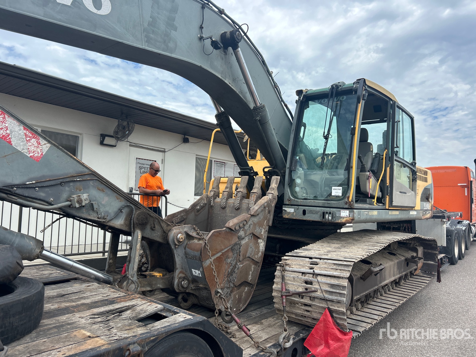 2007 Volvo EC240CL
