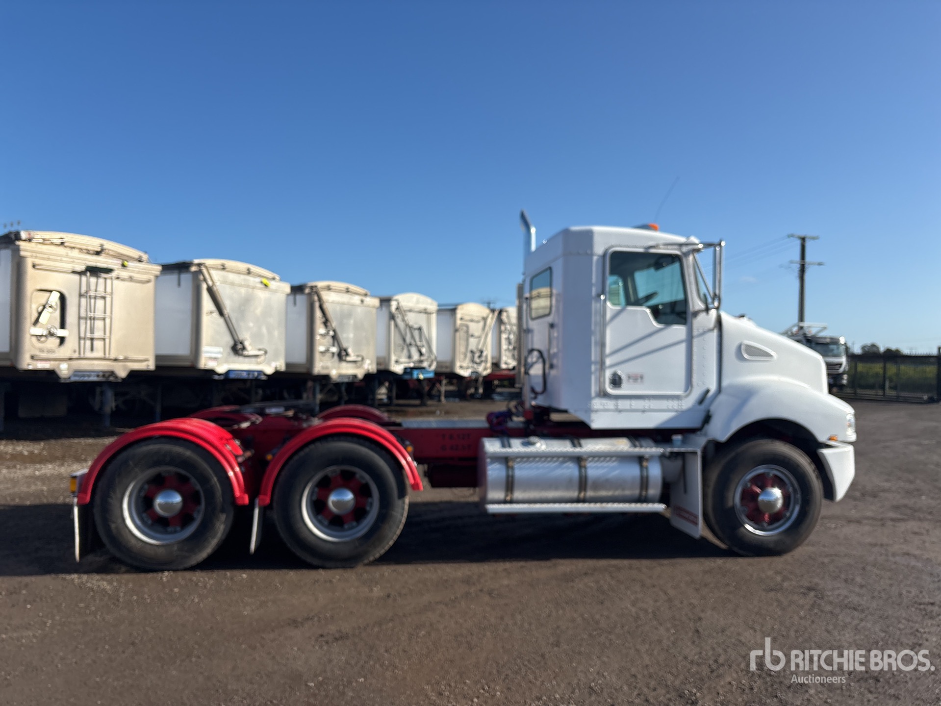 2005 Kenworth T350
