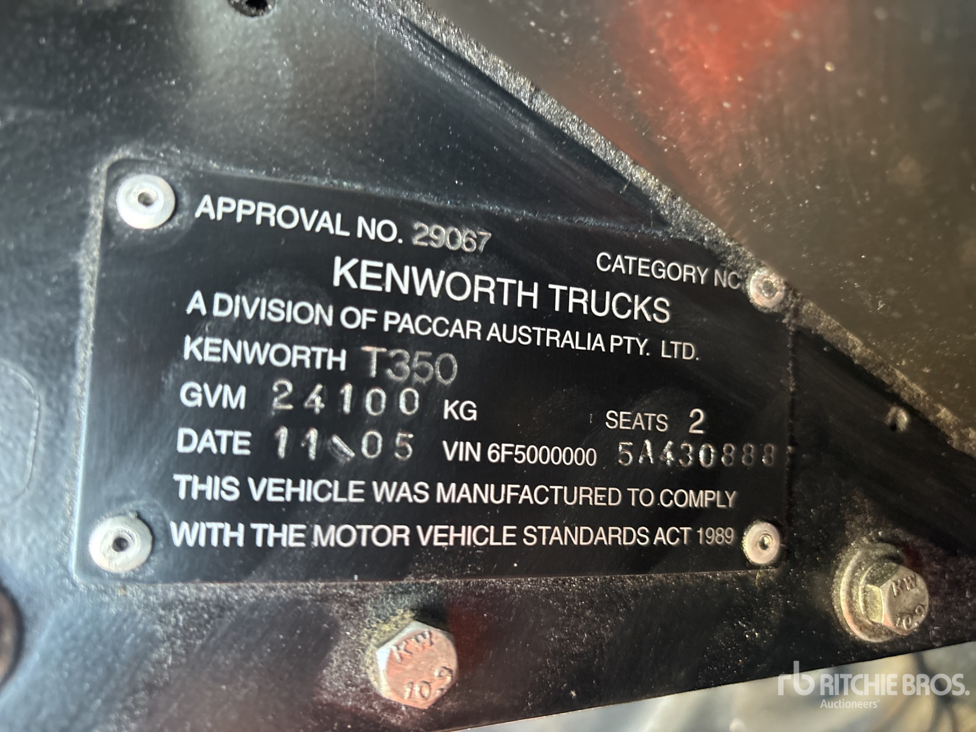 2005 Kenworth T350