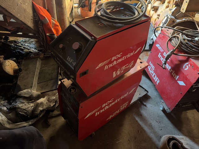 BOC Mig 420 R MIG Electric Welder BOC Mig 420 R MIG Electric Welder