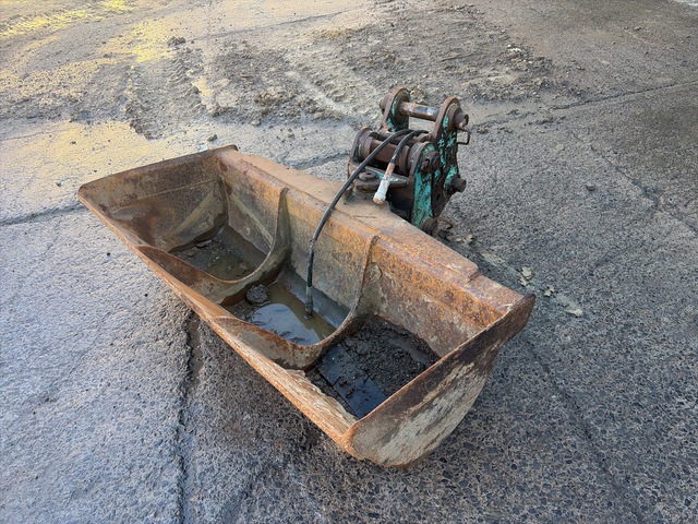 1500 mm Q/C Hydraulic Tilting Excavator Bucket 1500 mm Q/C Hydraulic Tilting Excavator Bucket