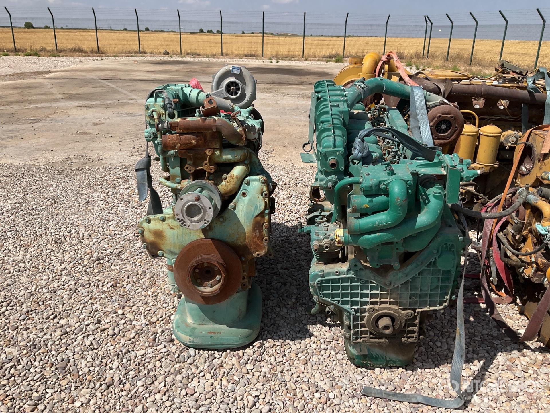 Caterpillar QUANTITY OF (5) (INOPERABLE)