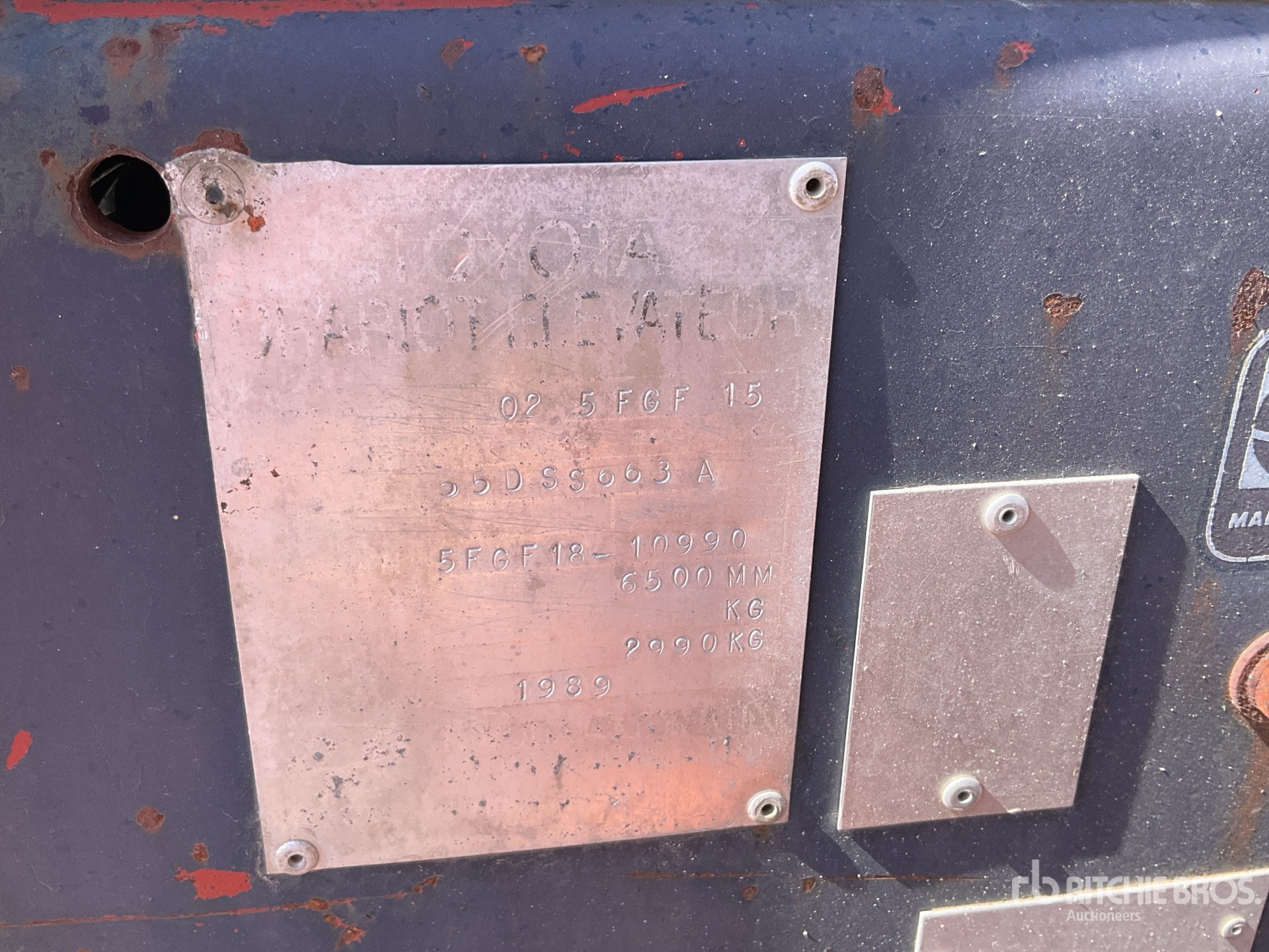 1989 Toyota (INOPERABLE)