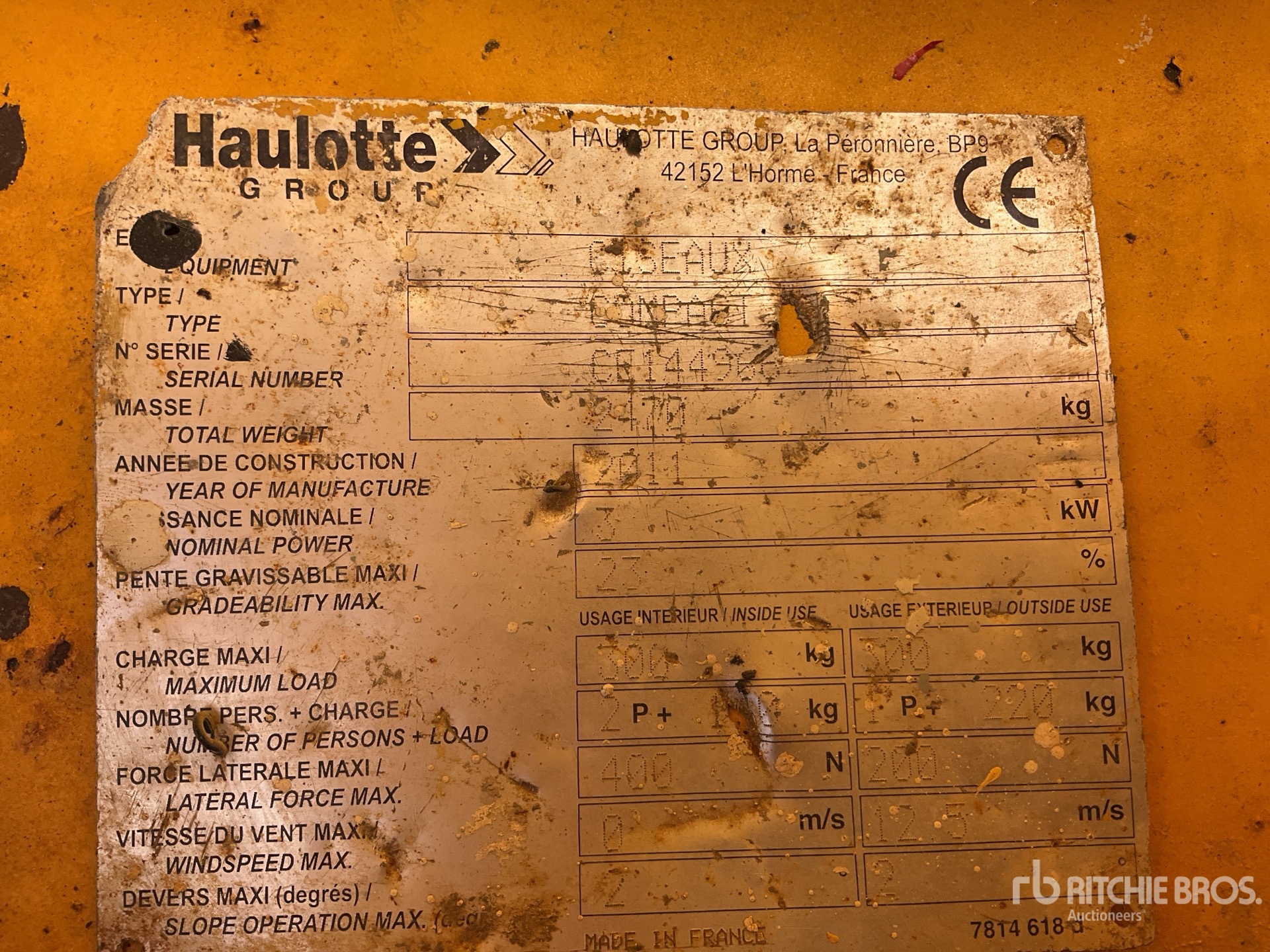 2011 Haulotte COMPACT12