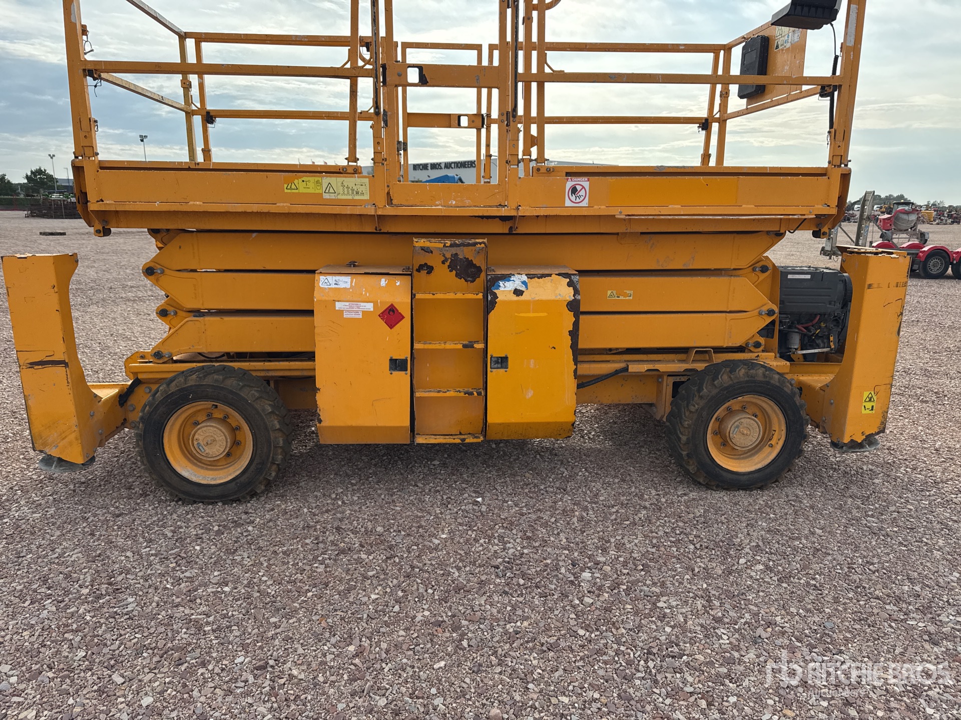 2016 Genie GS3384