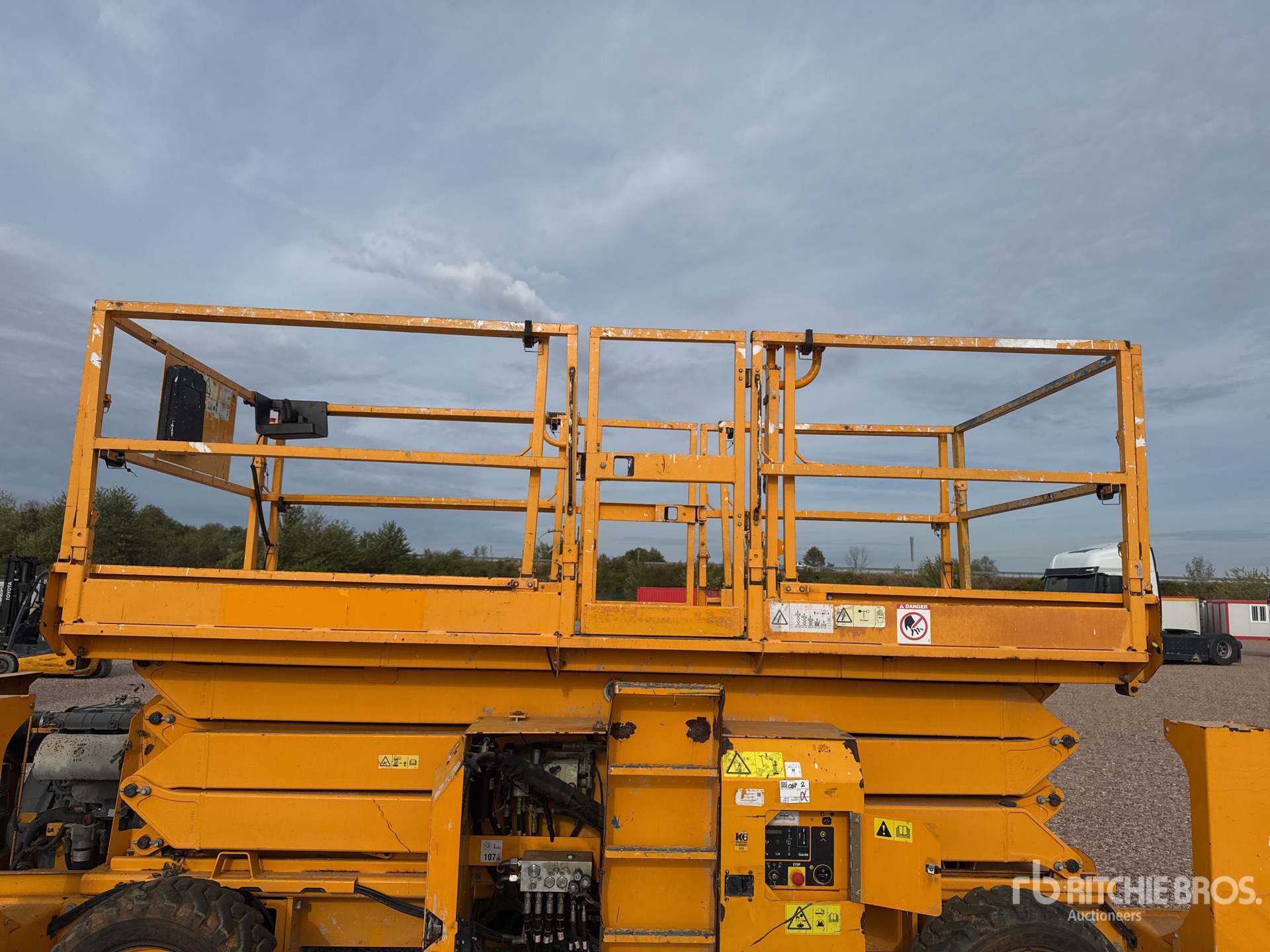2016 Genie GS3384