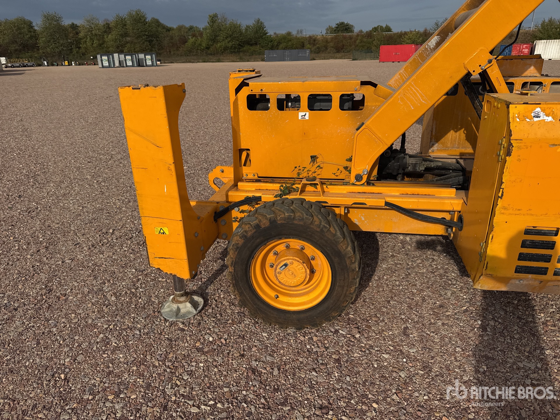 2016 Genie GS3384
