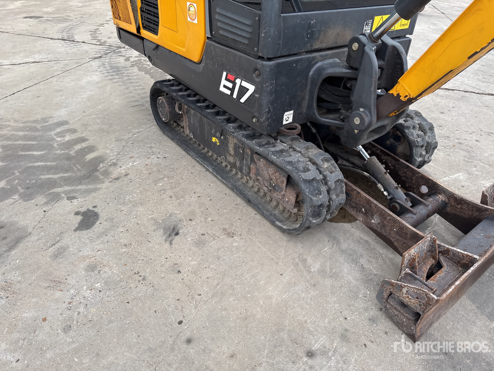 2020 Bobcat E17