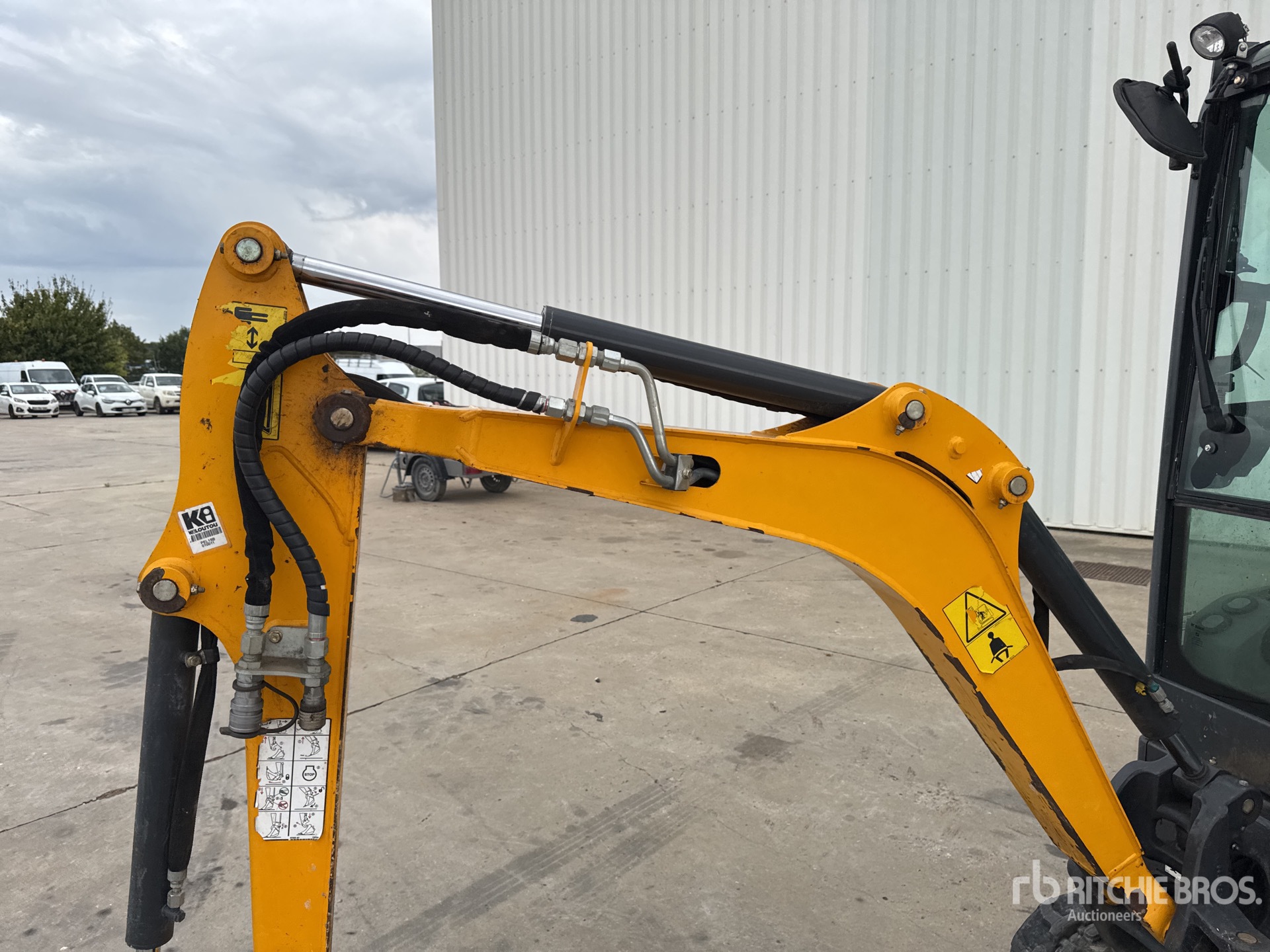 2020 Bobcat E17