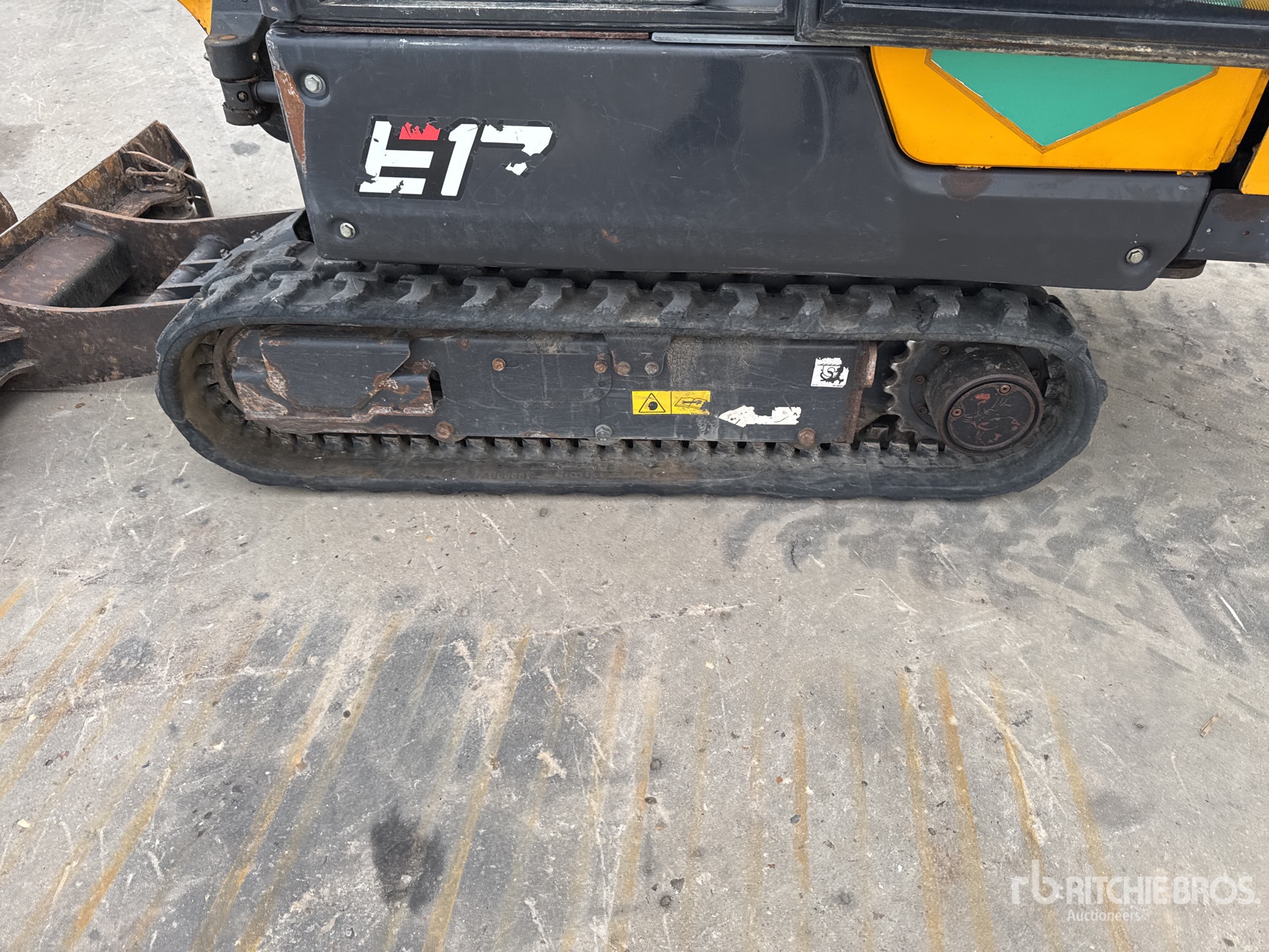 2020 Bobcat E17