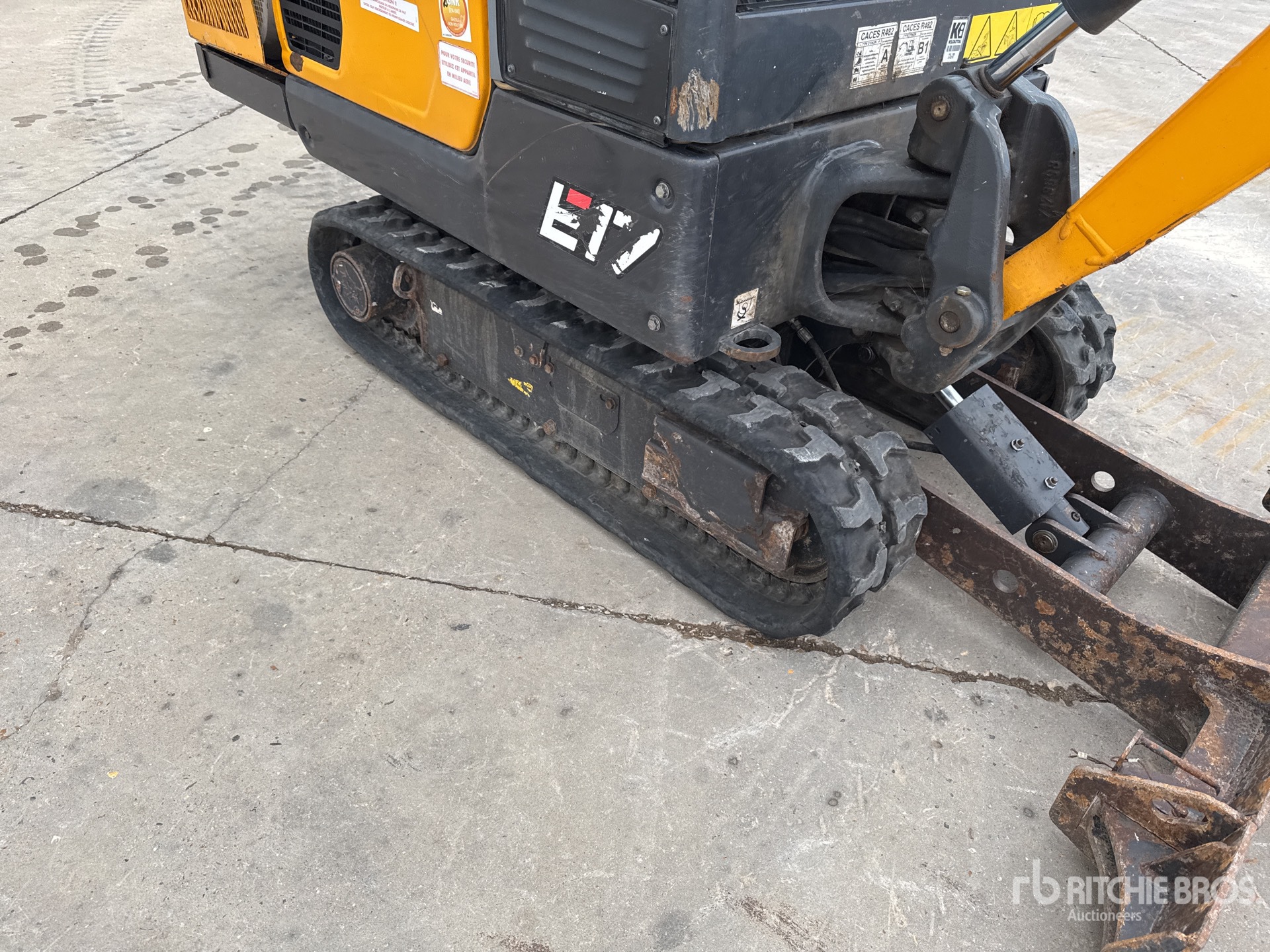 2020 Bobcat E17