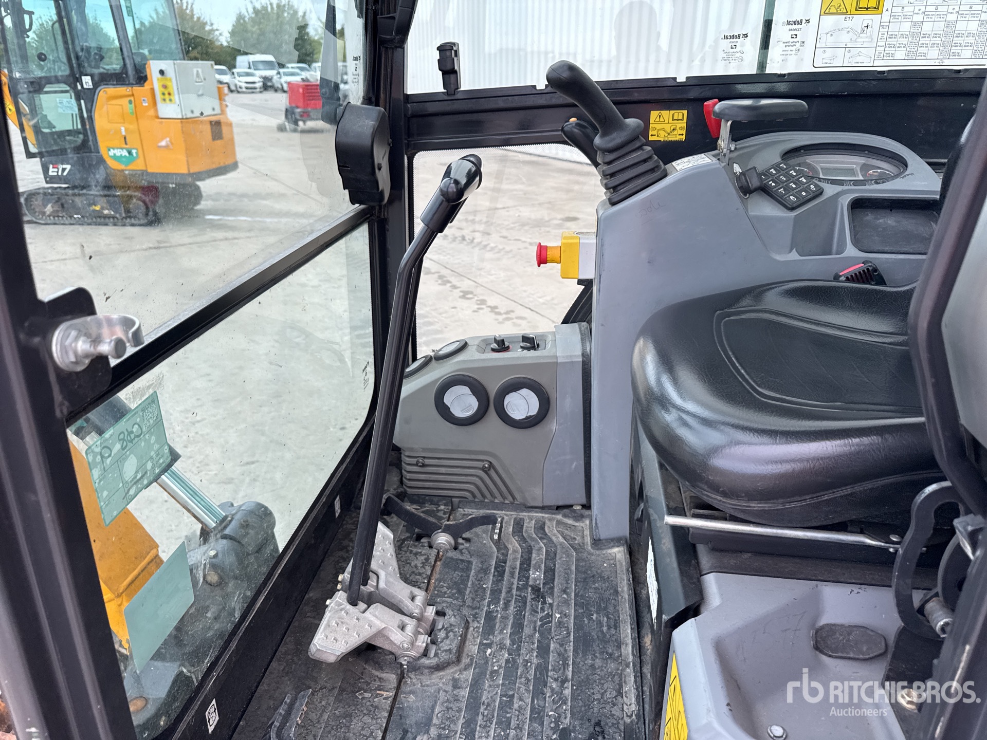 2020 Bobcat E17