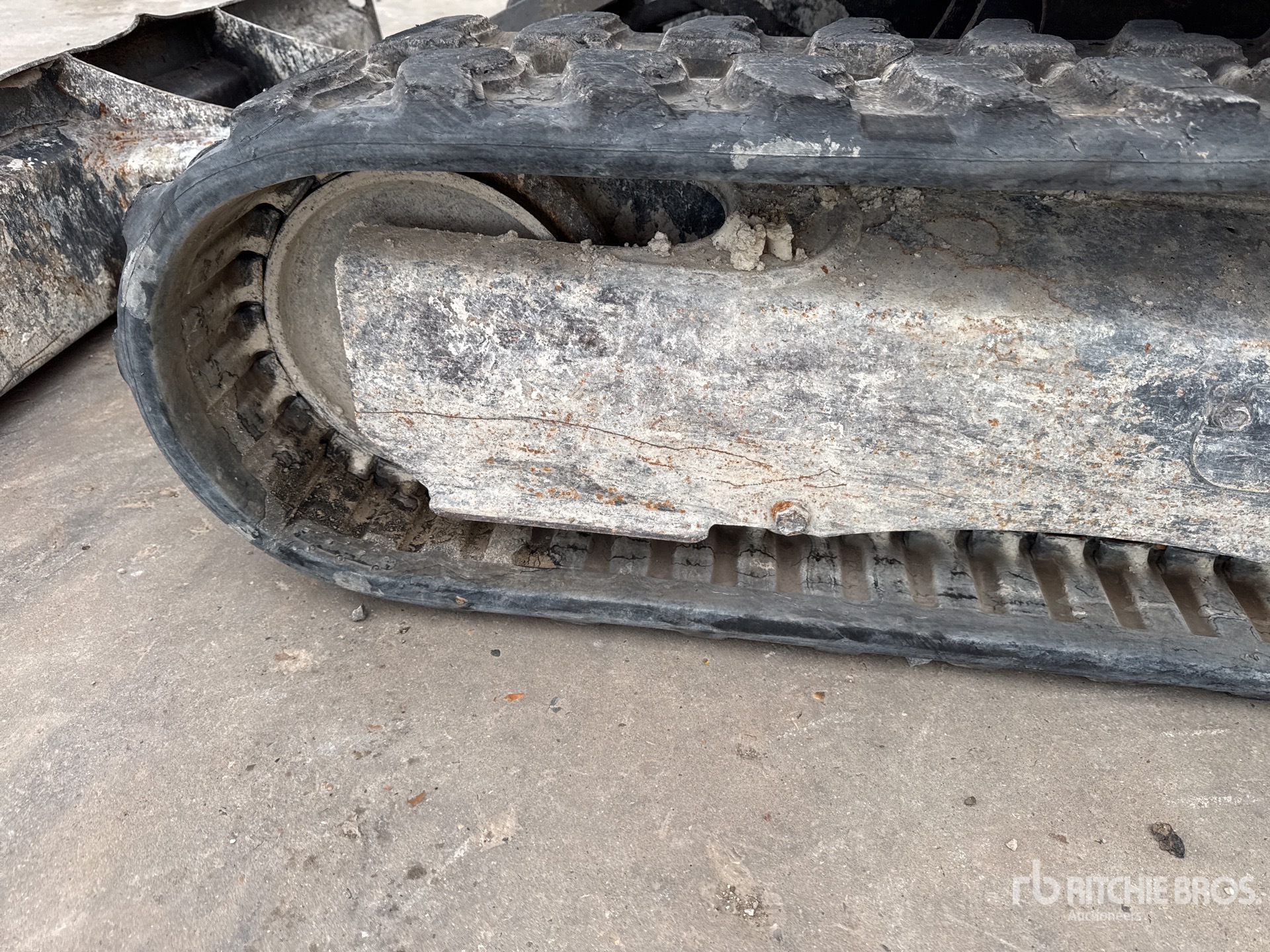 2017 Bobcat E26EM