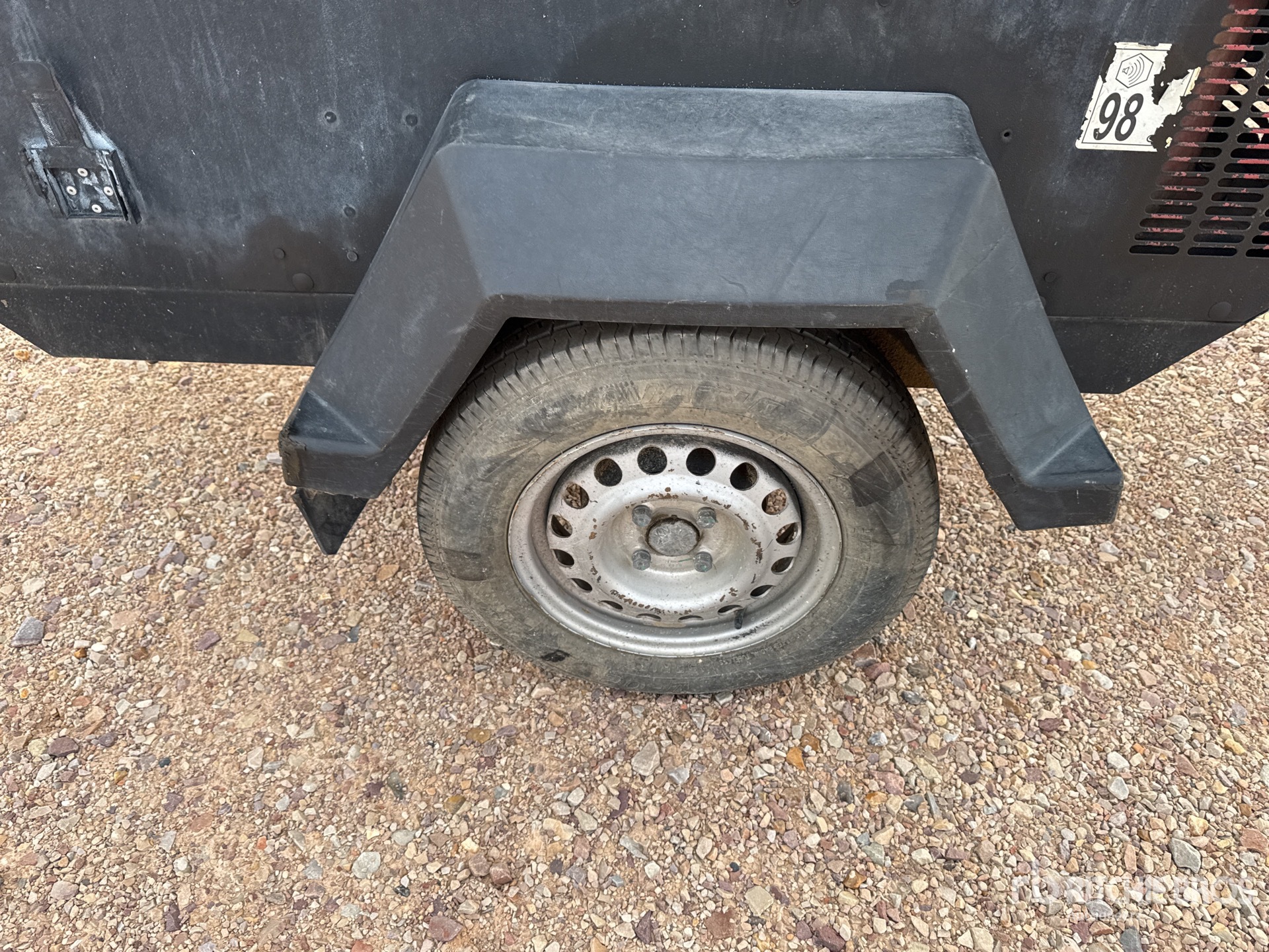 2016 Doosan Portable Power 741