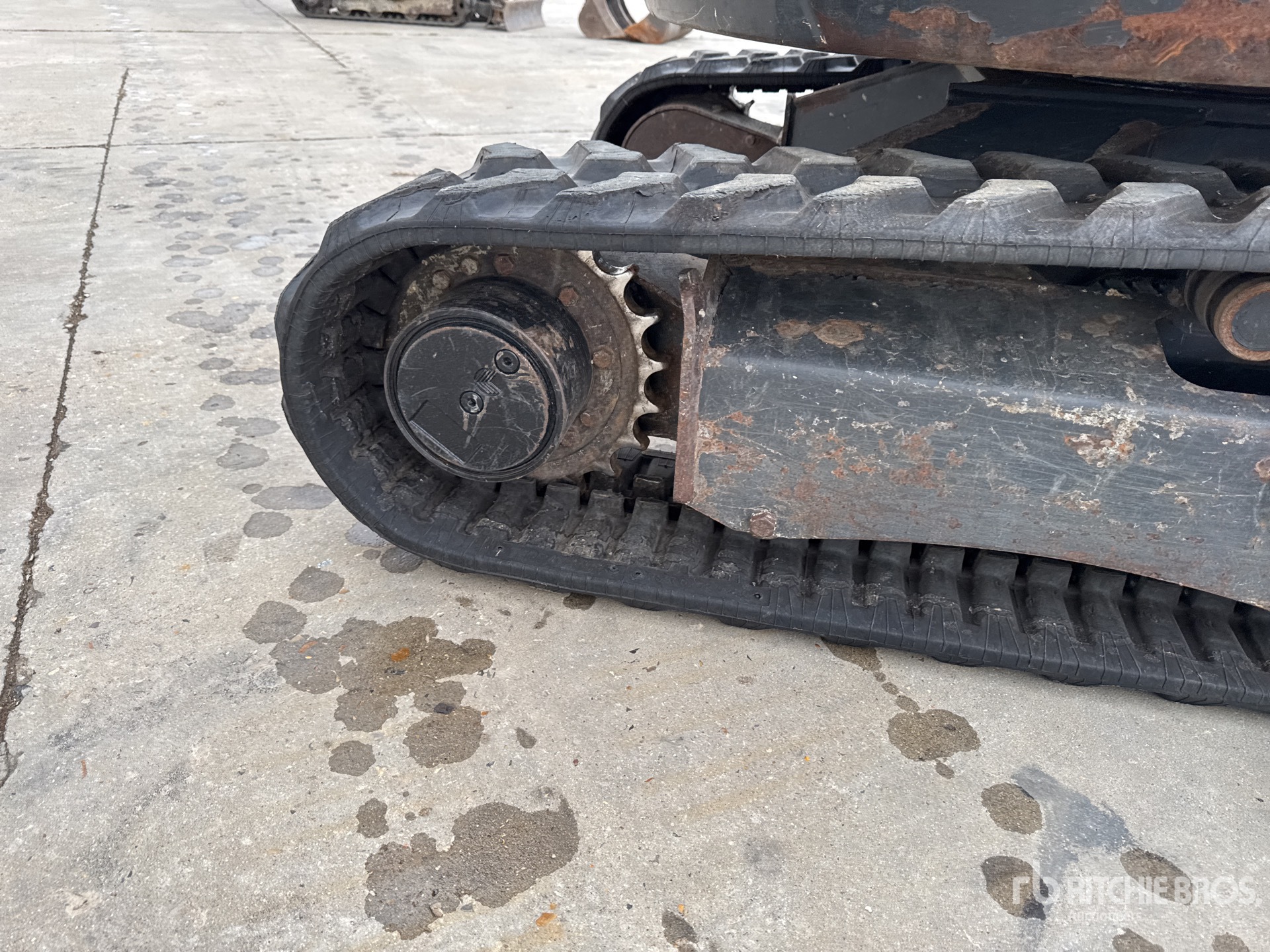 2017 Bobcat E26EM