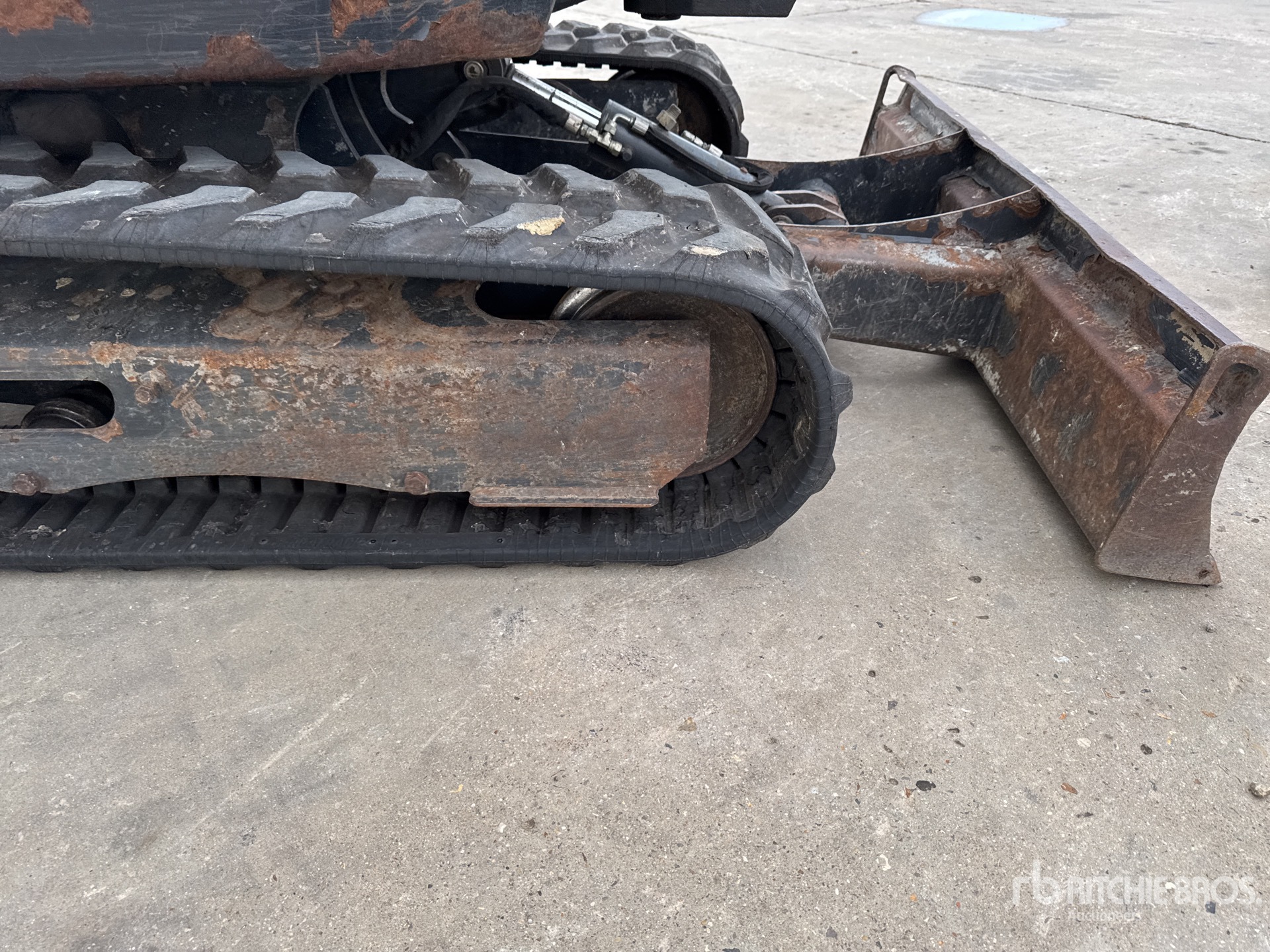 2017 Bobcat E26EM