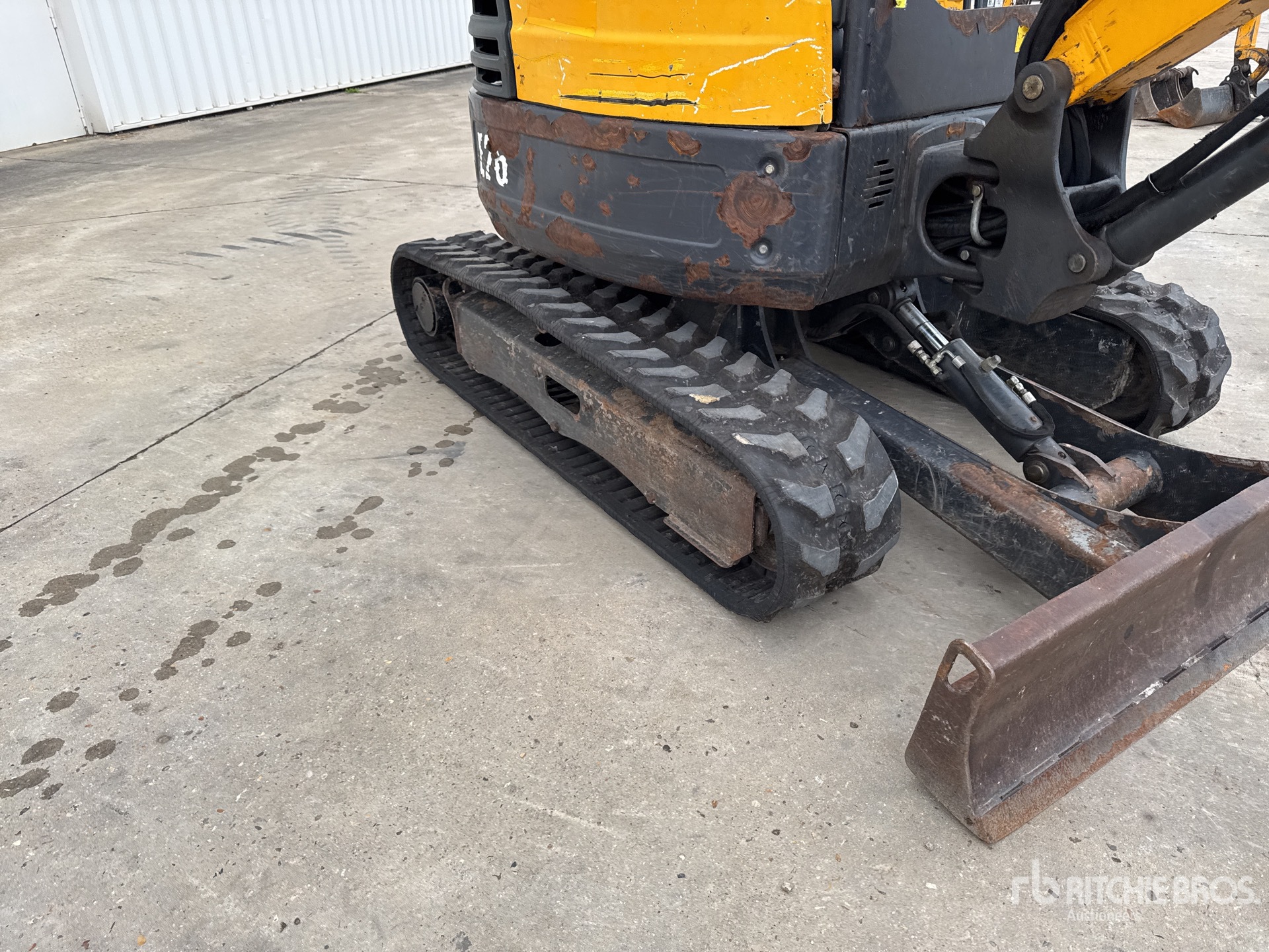 2017 Bobcat E26EM