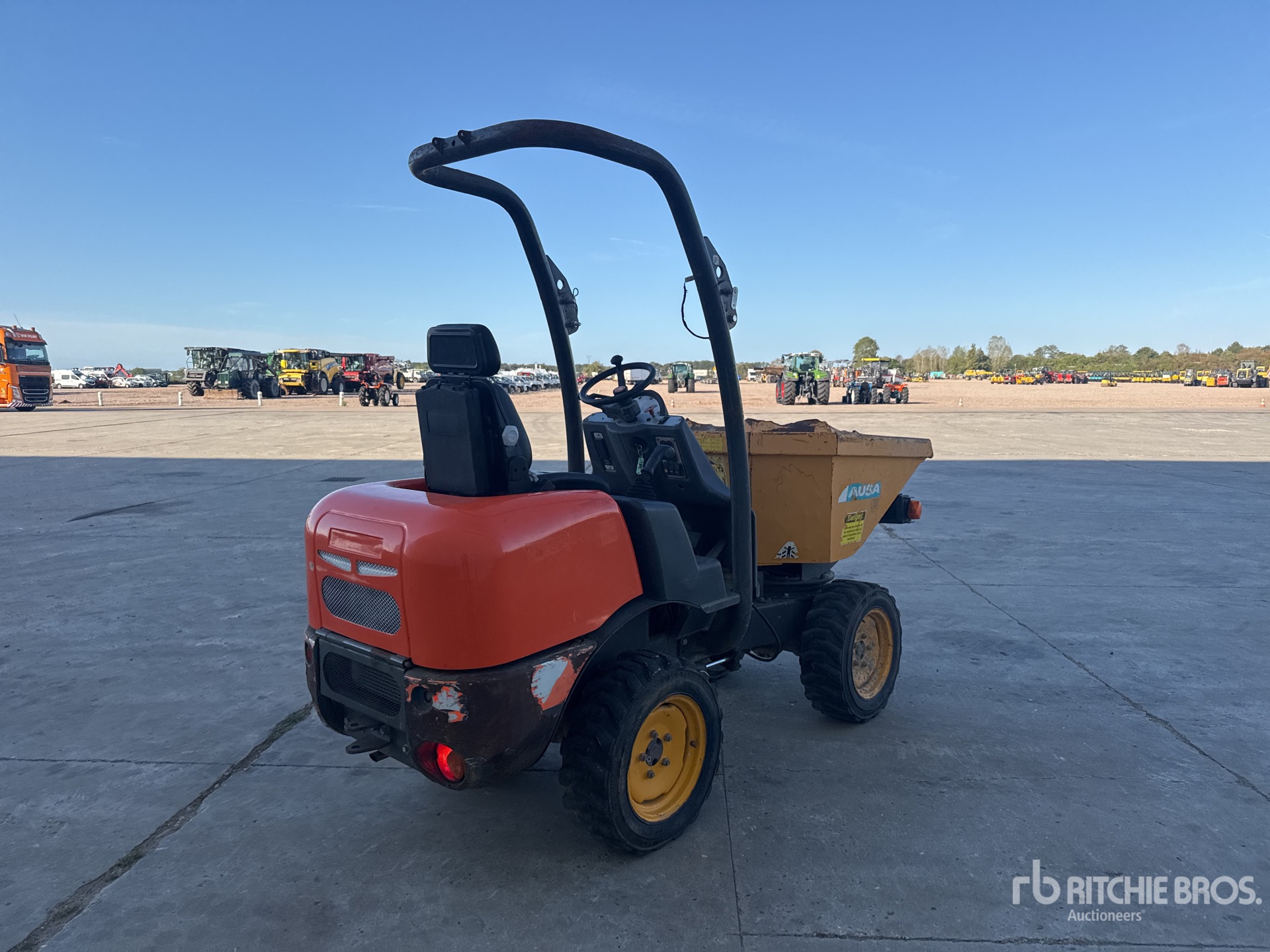 2016 Ausa D100AHG