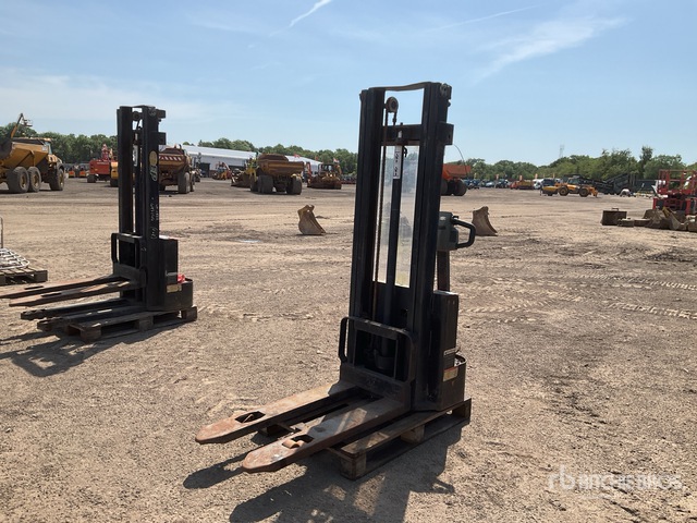 EP ES10-10ES Electric Stacker