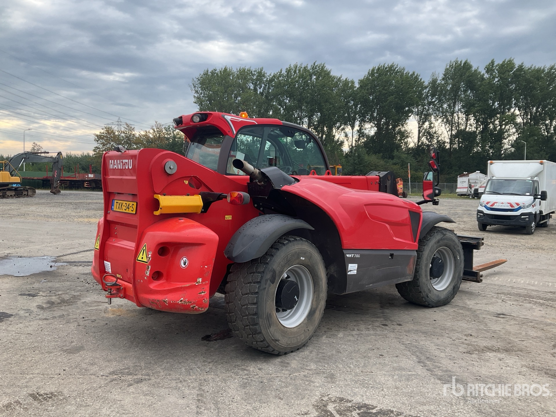 General Appearance with Picture, Right Rear Corner