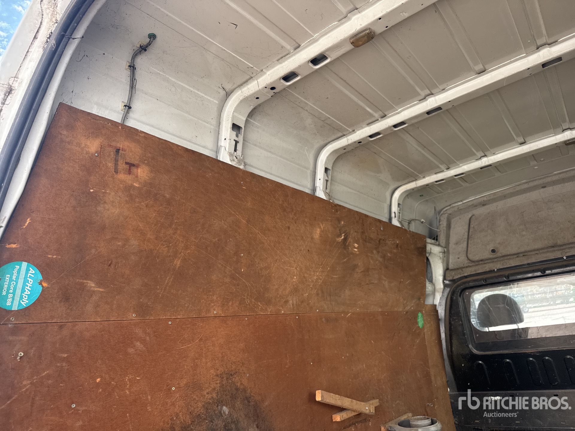 2011 Ford TRANSIT 115T280