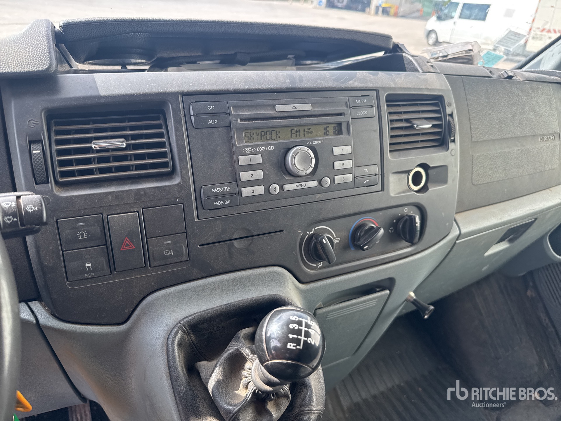 2011 Ford TRANSIT 115T280