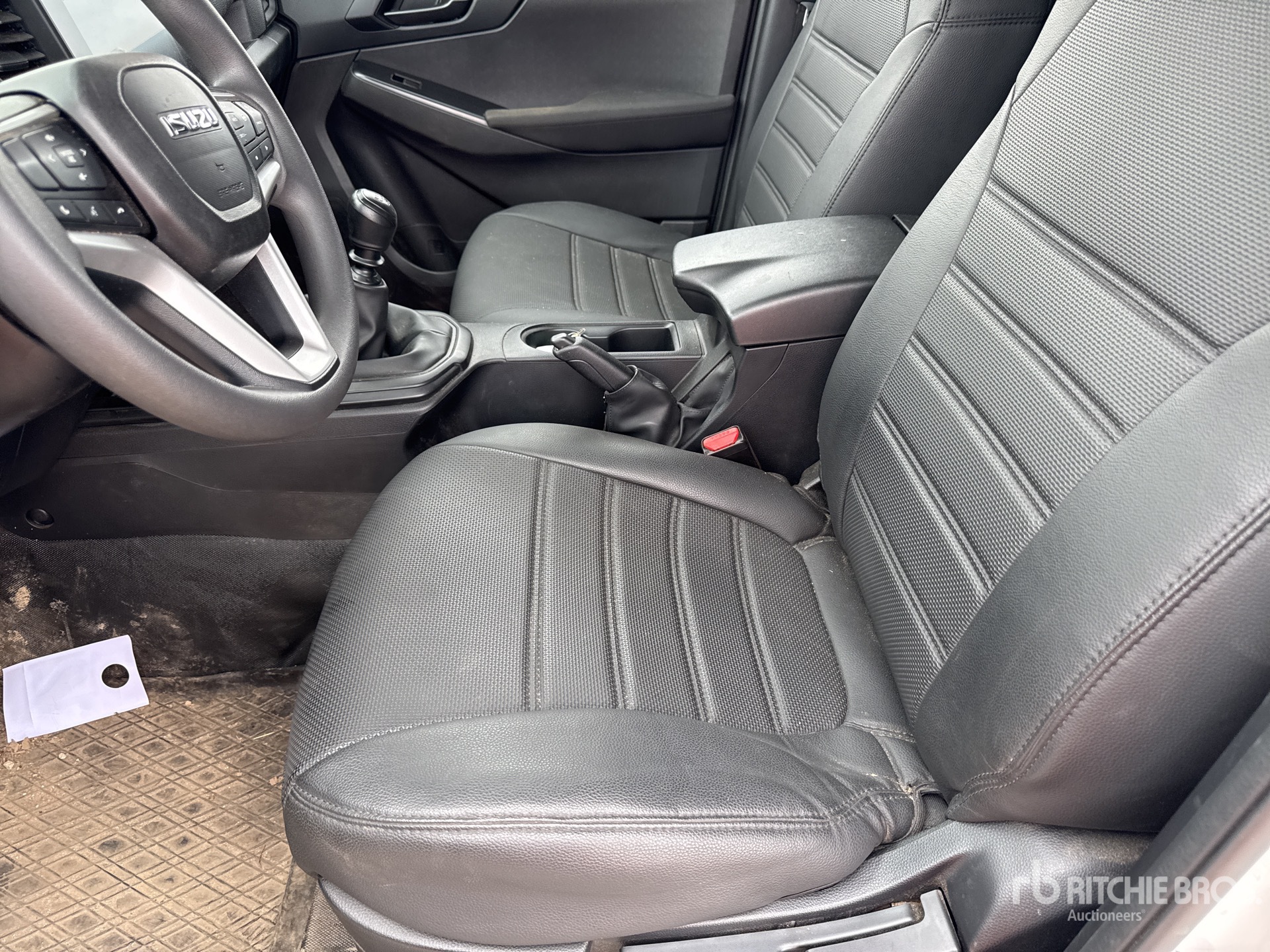 2025 Isuzu D-MAX