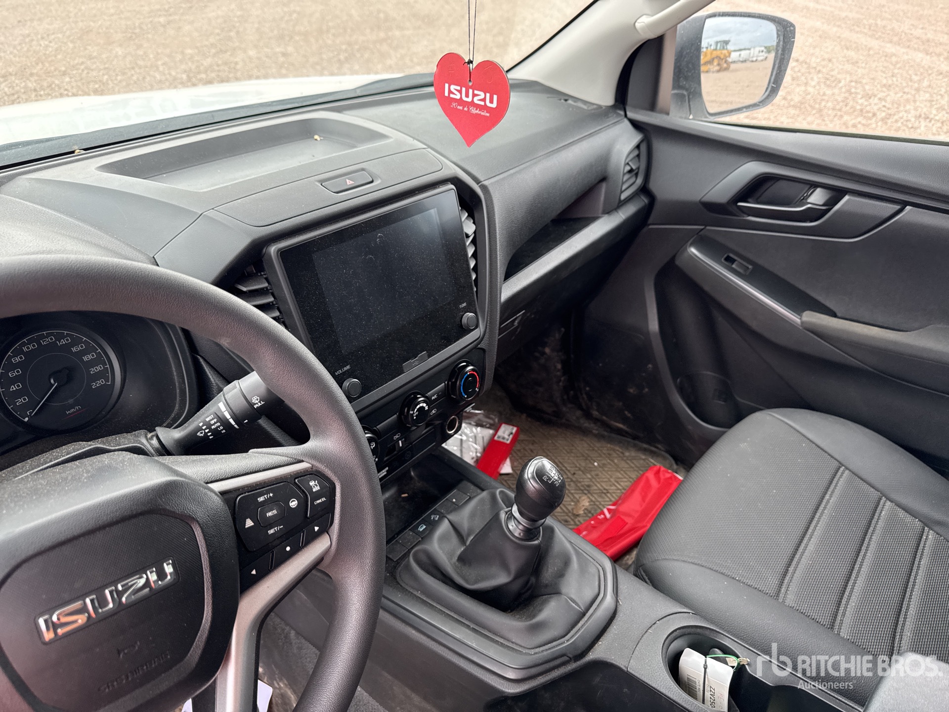 2025 Isuzu D-MAX
