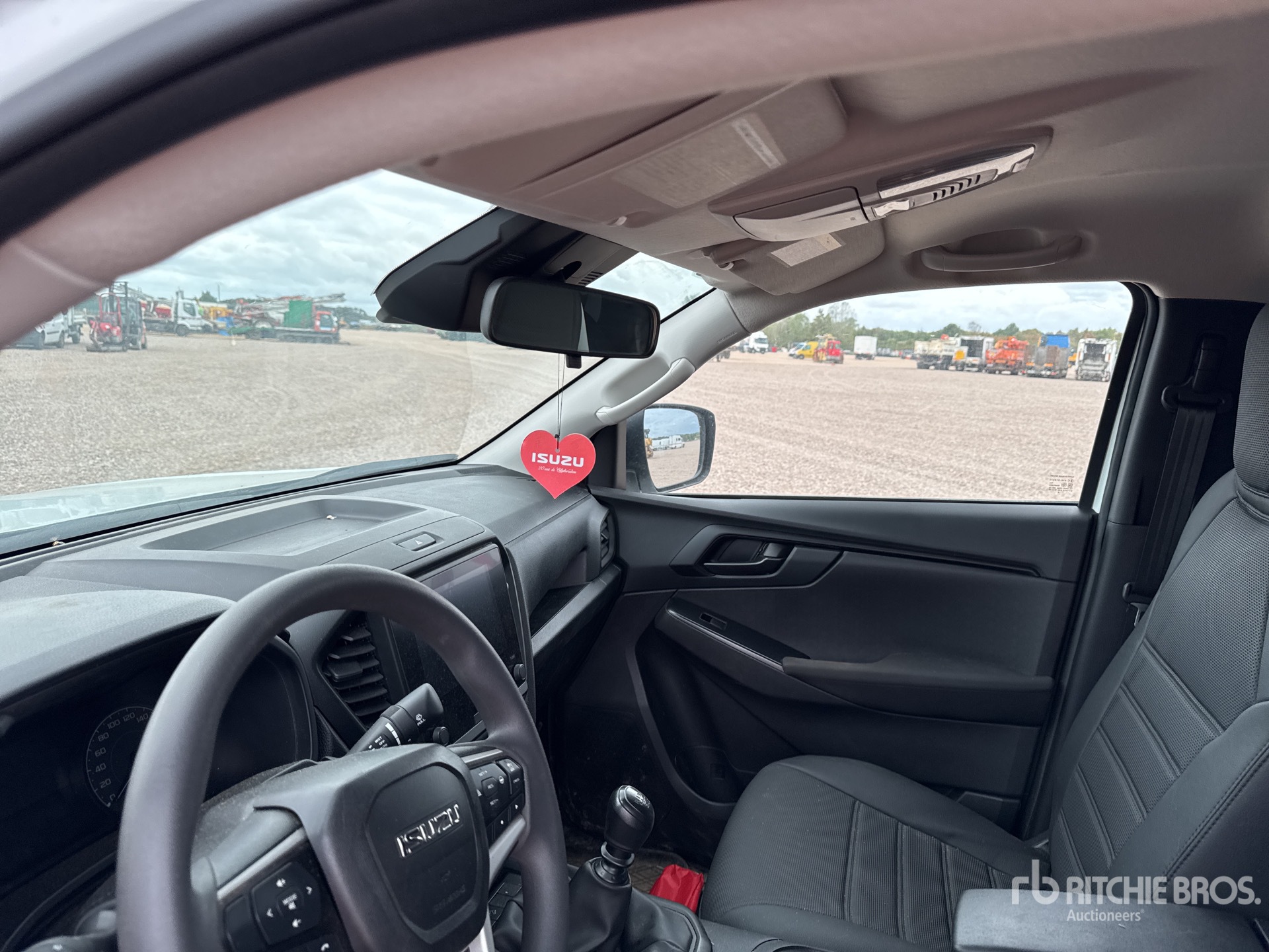 2025 Isuzu D-MAX