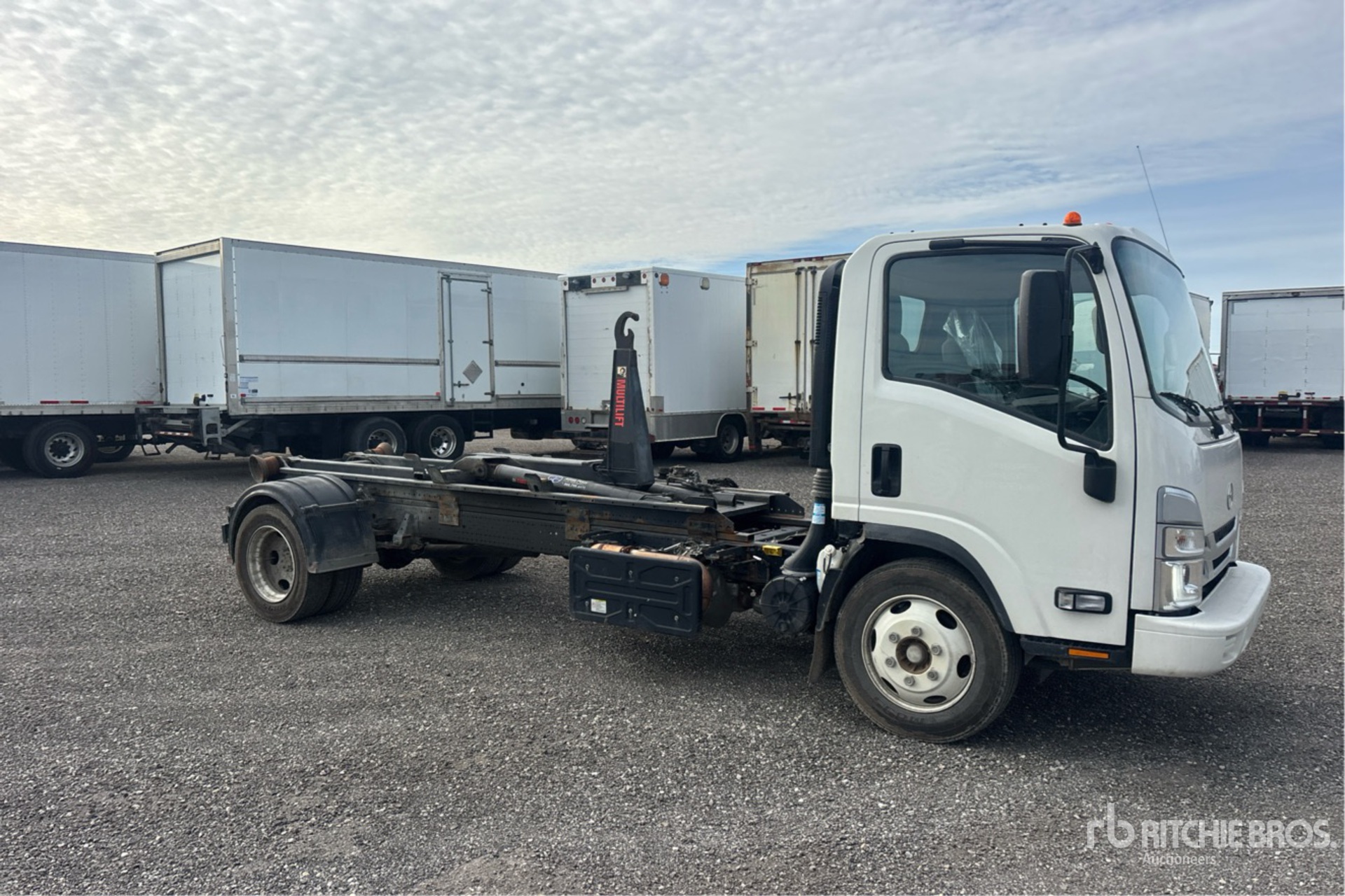 2024 Hino S52