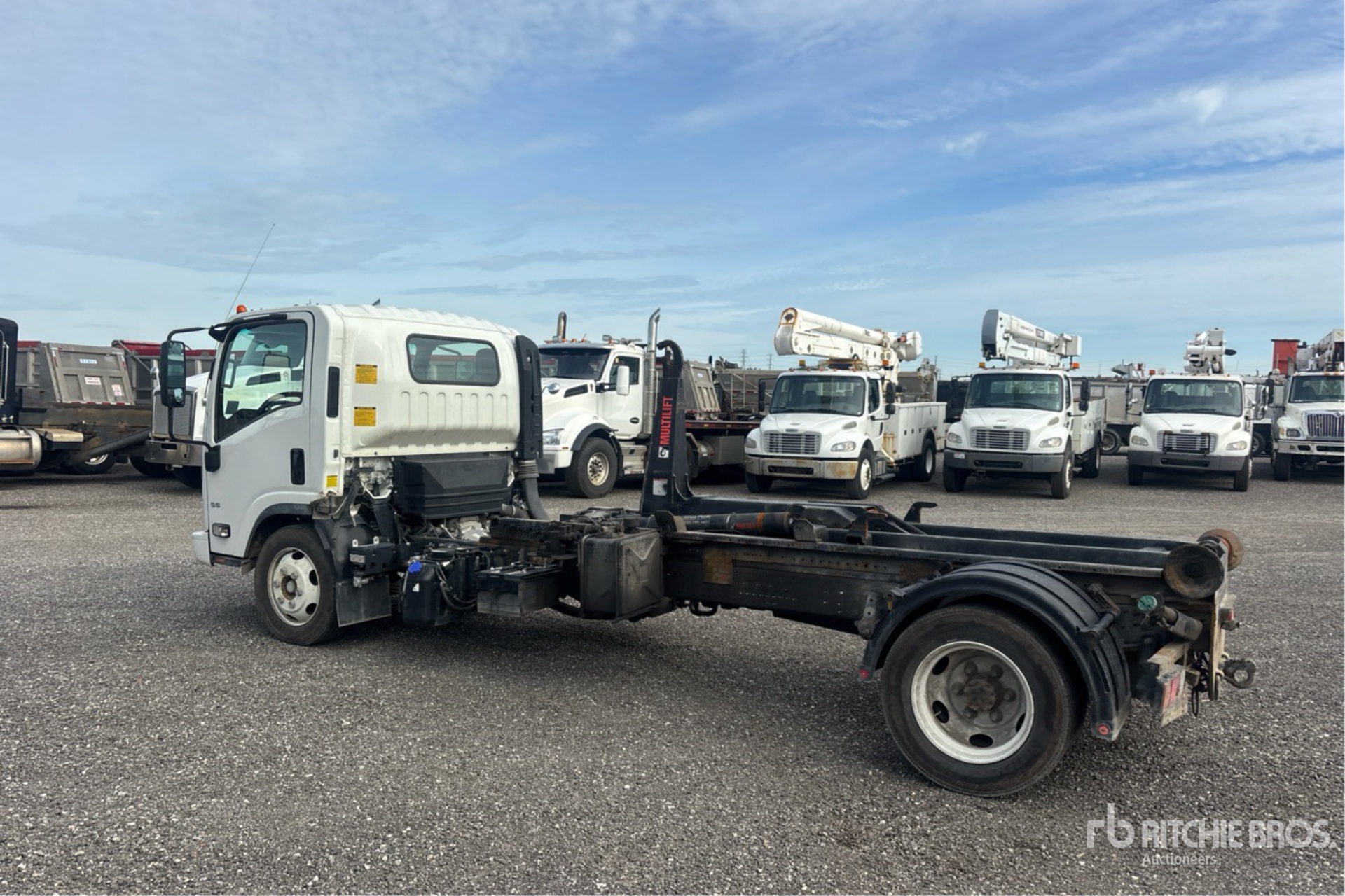 2024 Hino S52