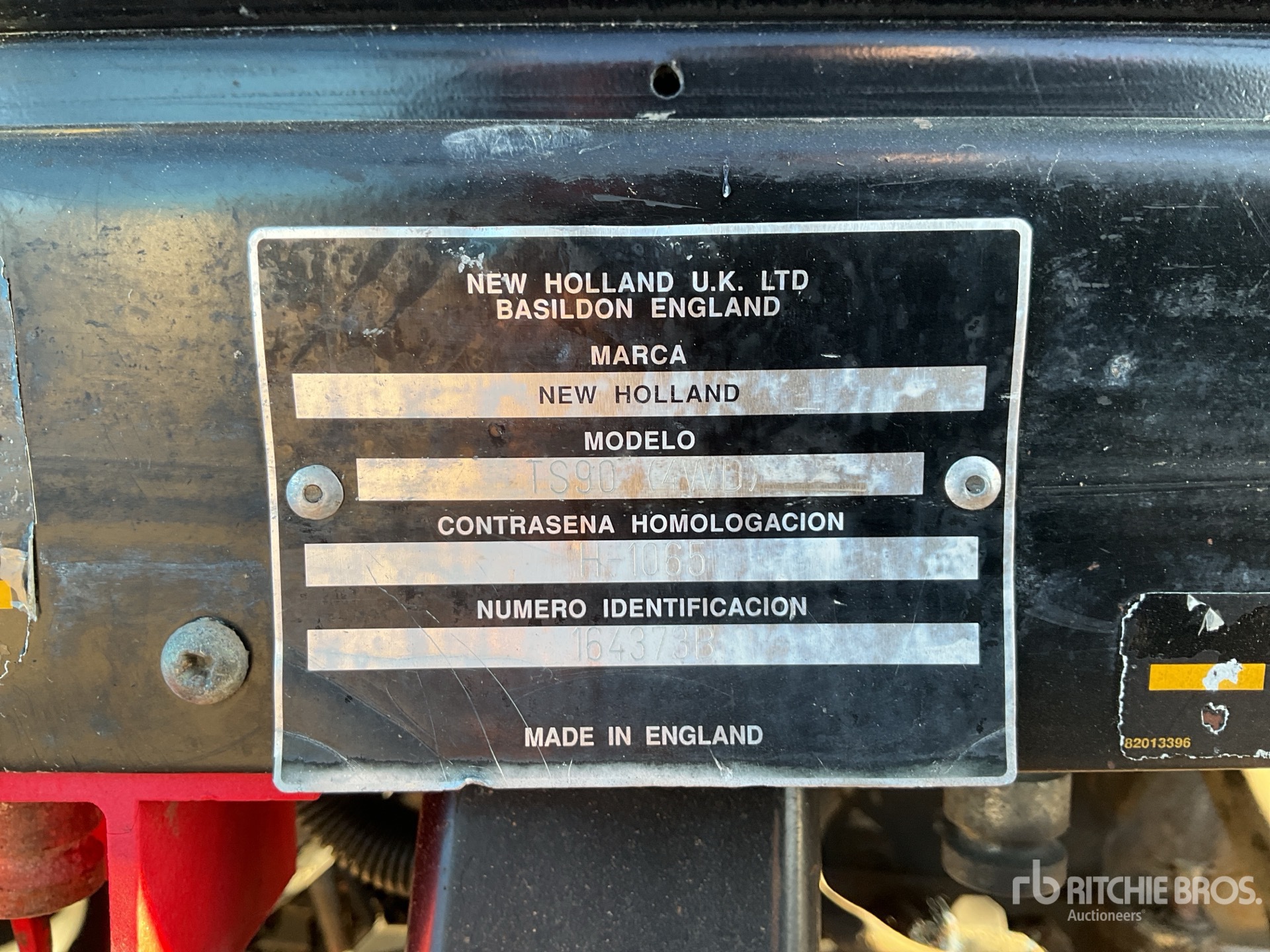 2001 New Holland TS90