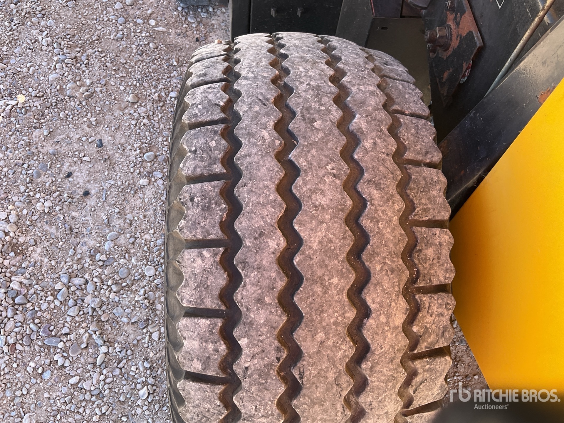 2008 New Holland BR6090